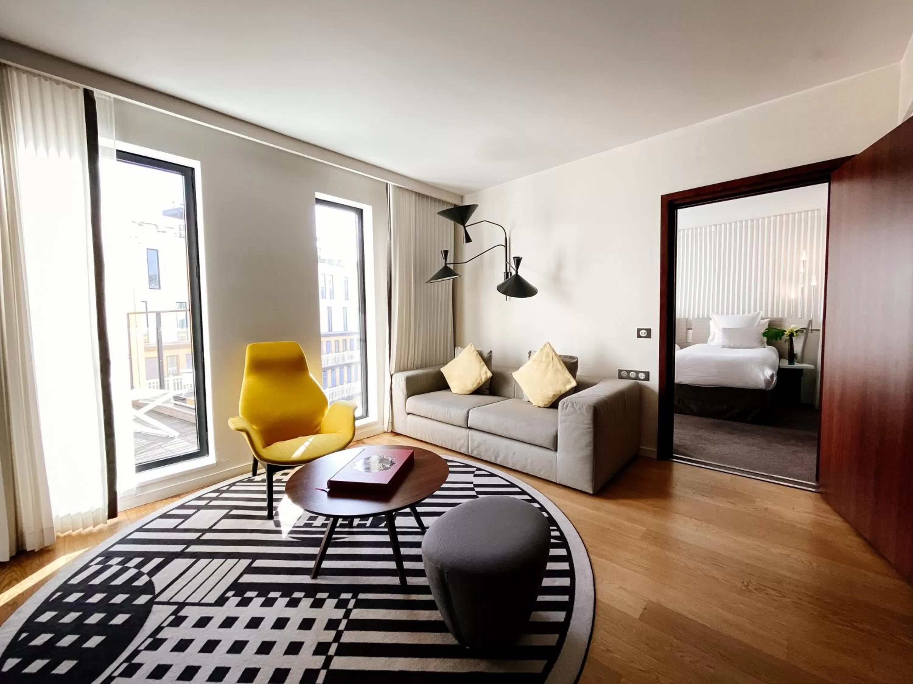 Living room, Bed in Molitor Hotel & Spa Paris - MGallery Collection