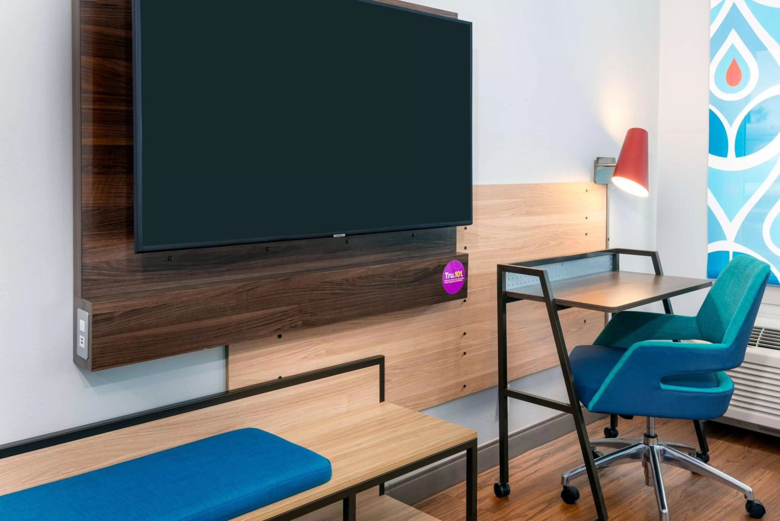 Bedroom in Tru By Hilton Spartanburg