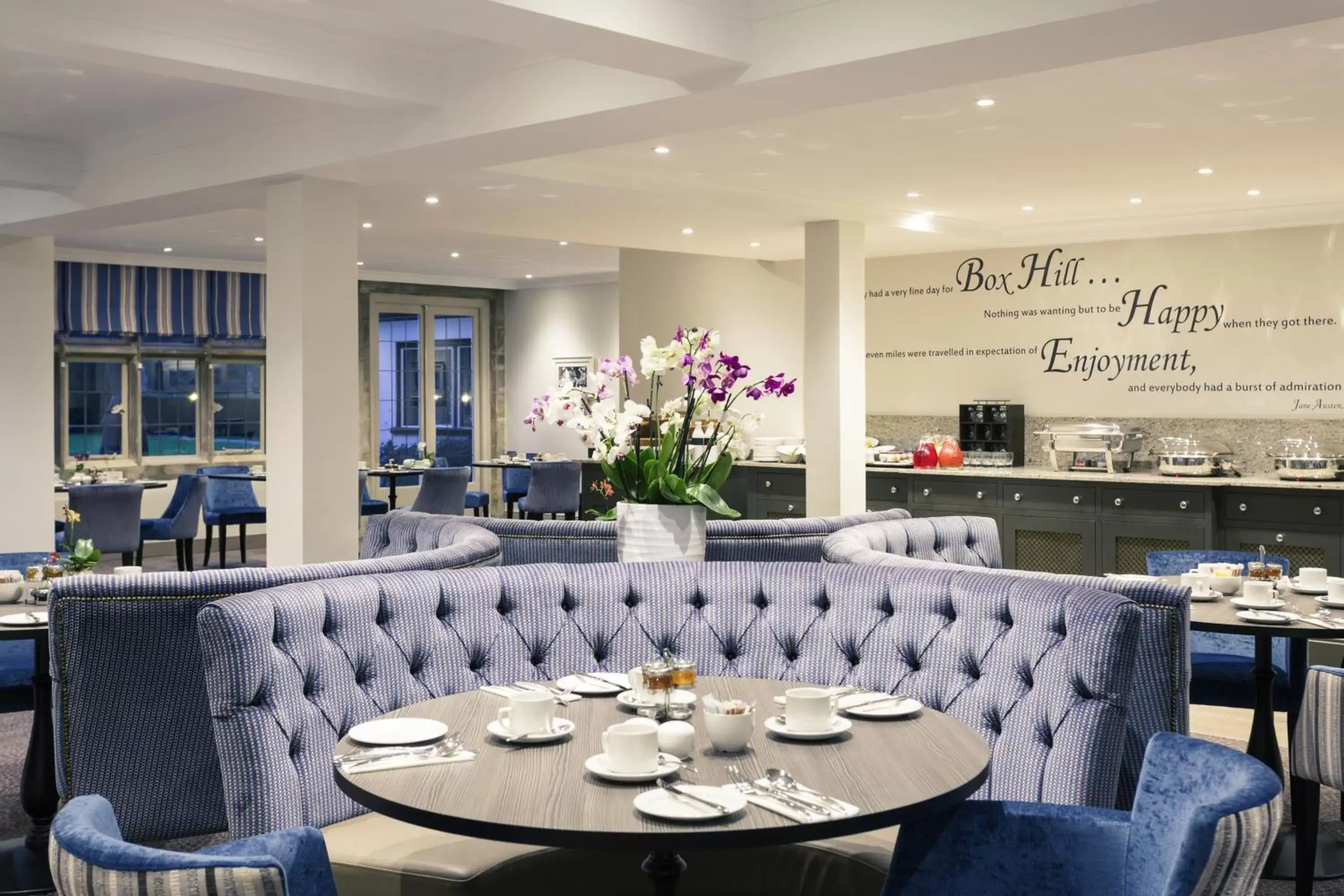 Restaurant/Places to Eat in Mercure Box Hill Burford Bridge Hotel