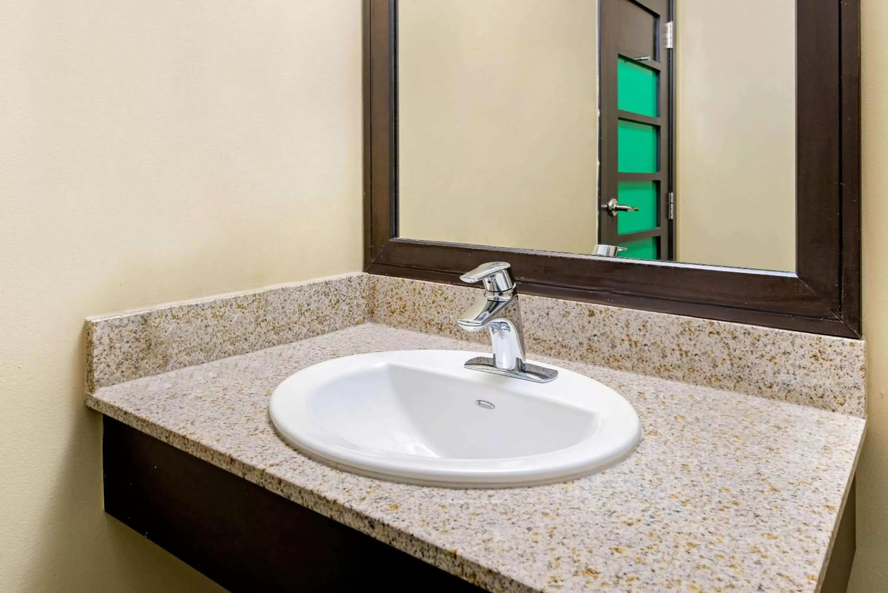 Bathroom in La Quinta by Wyndham Oshawa