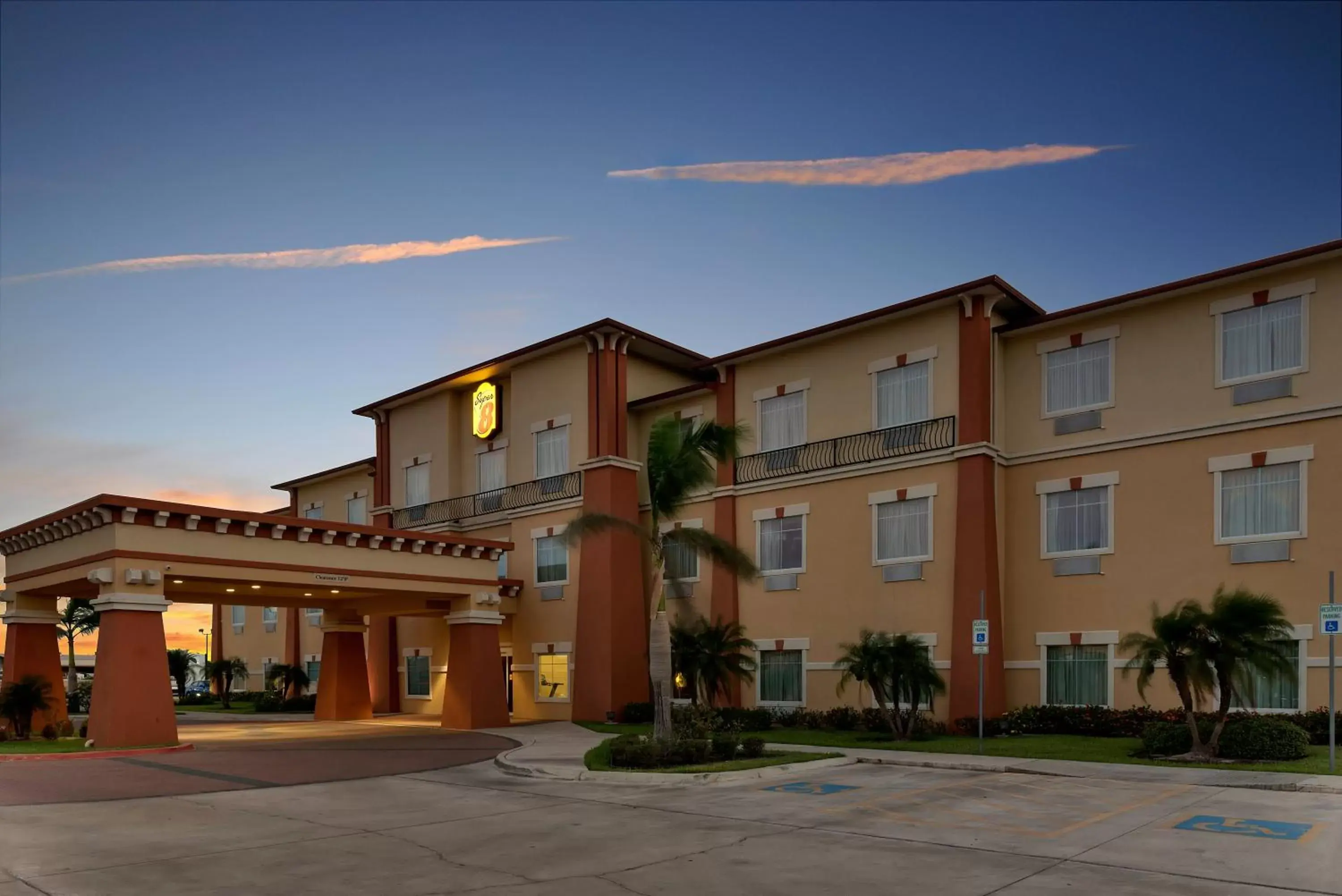 Property Building in Super 8 by Wyndham Hidalgo at La Plaza Mall & Mcallen Airport