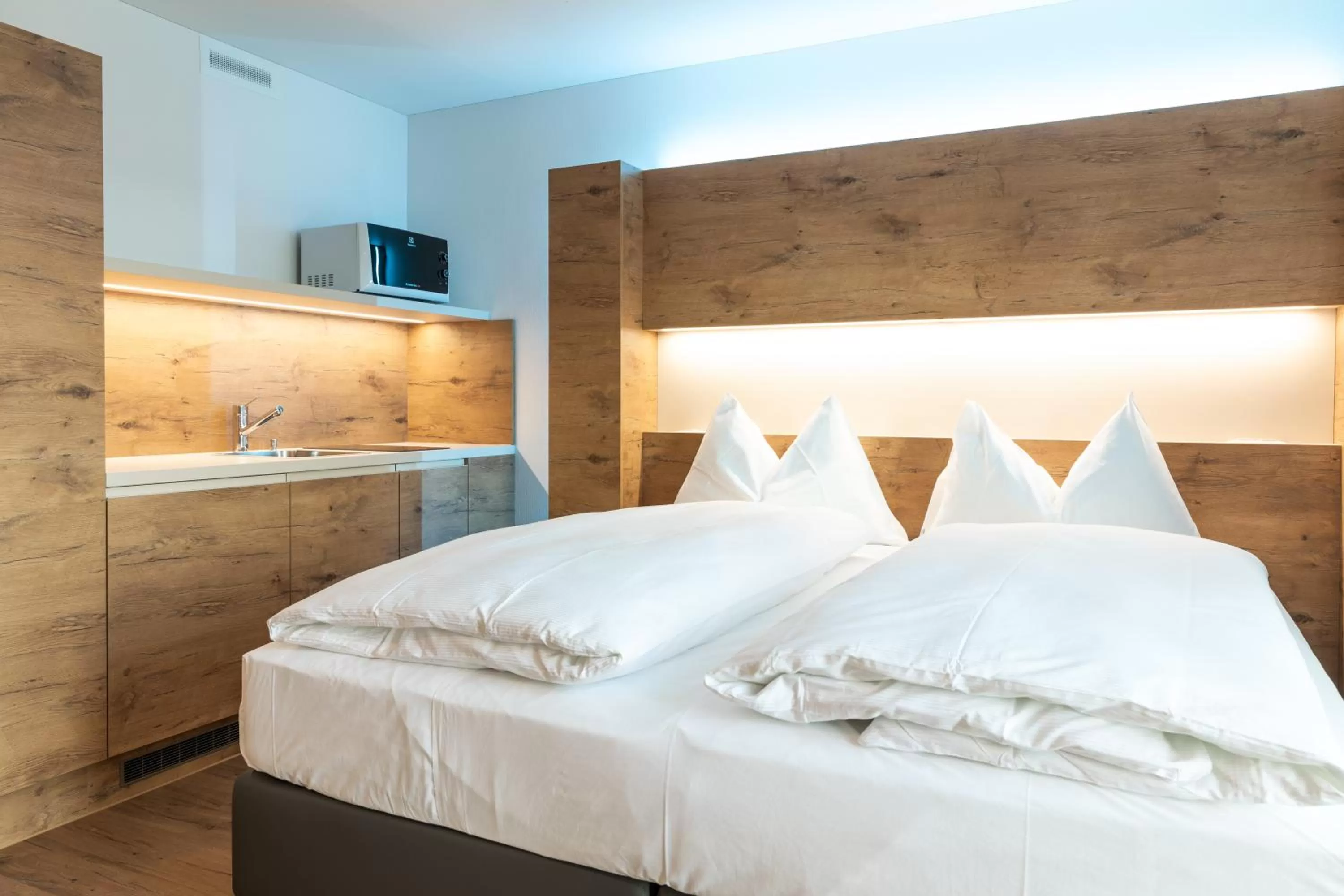 Bed in TRIP INN JET HOTEL Zürich Airport