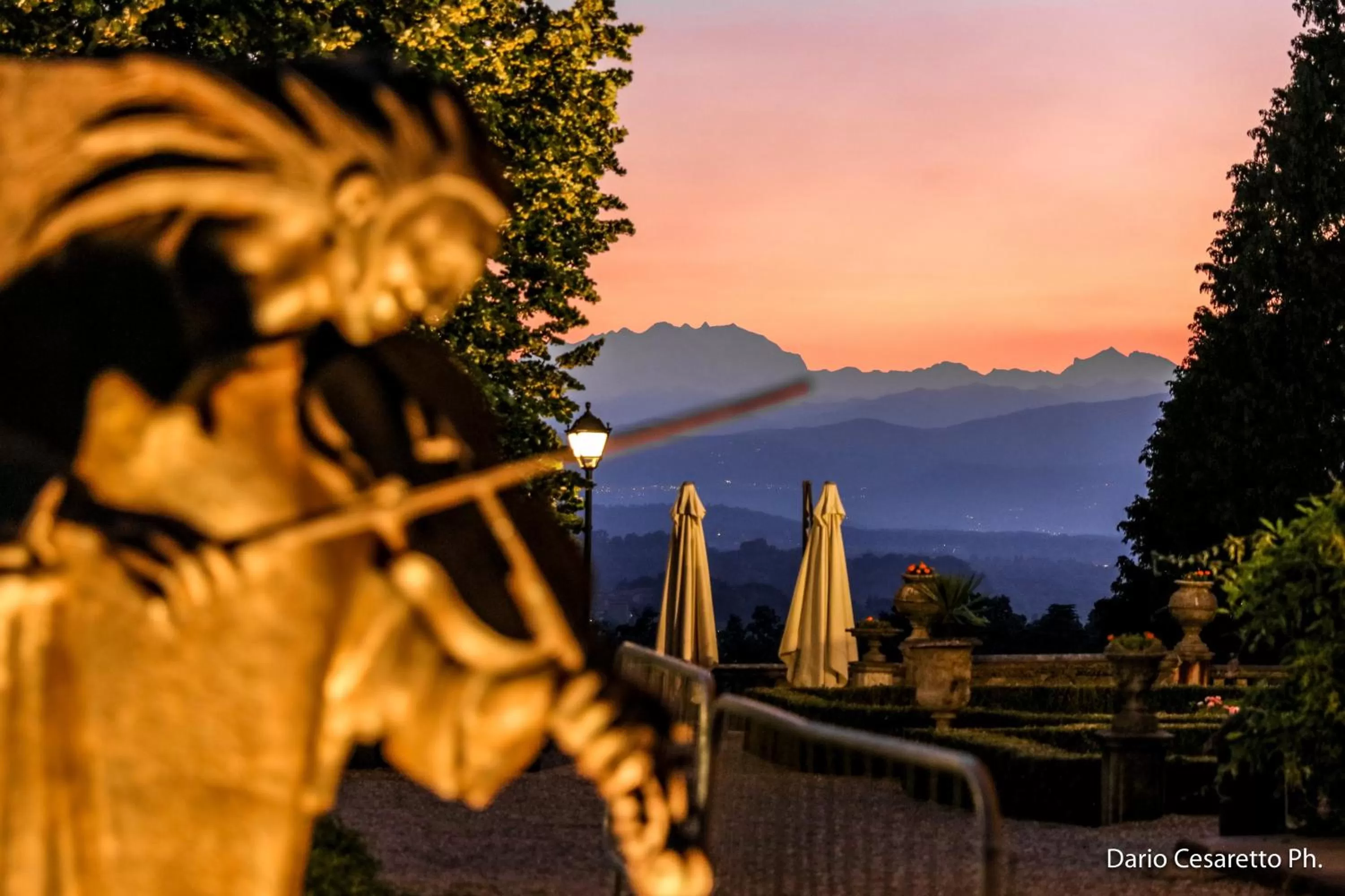 Sunset in Villa Cagnola