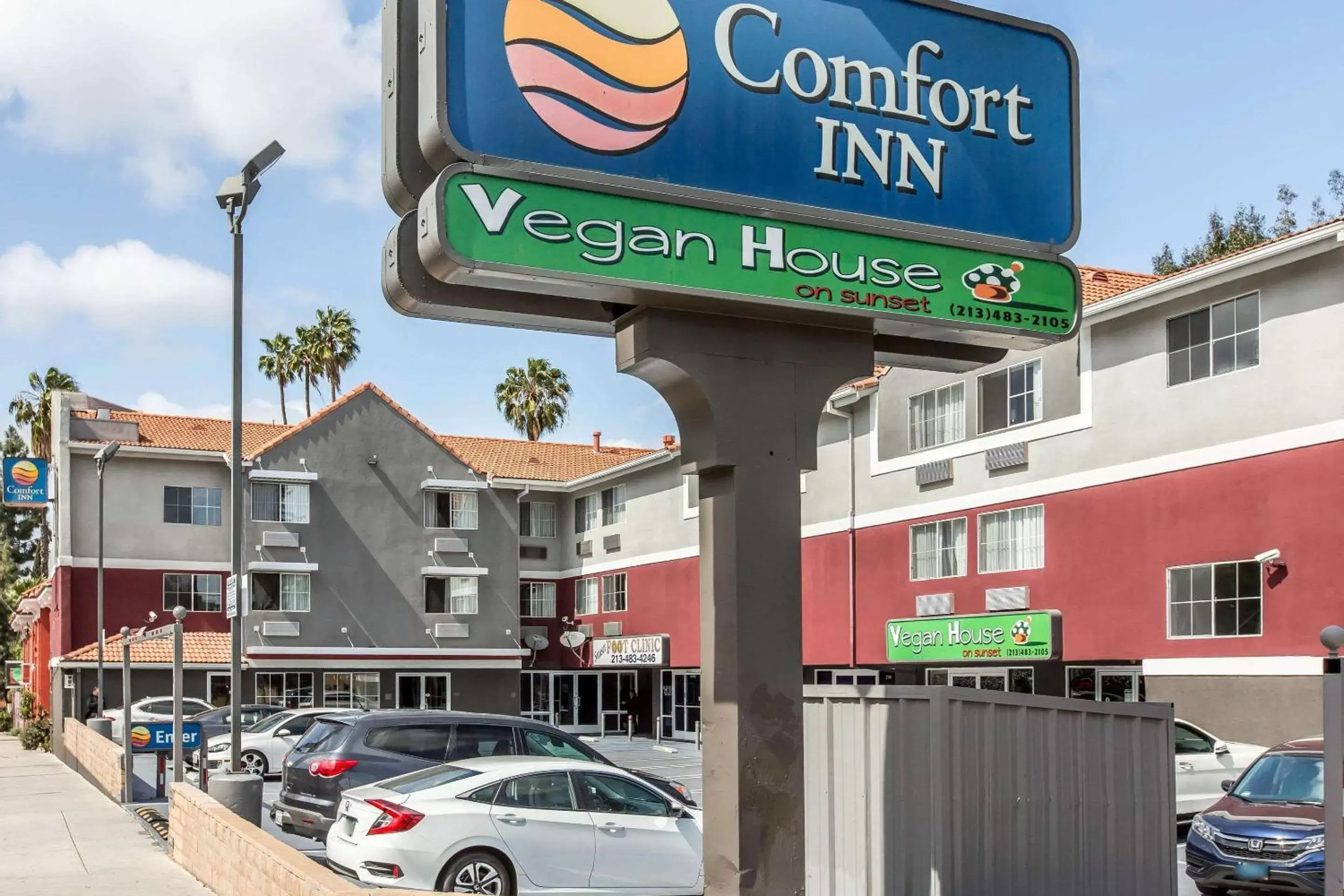Property Building in Comfort Inn Los Angeles near Hollywood