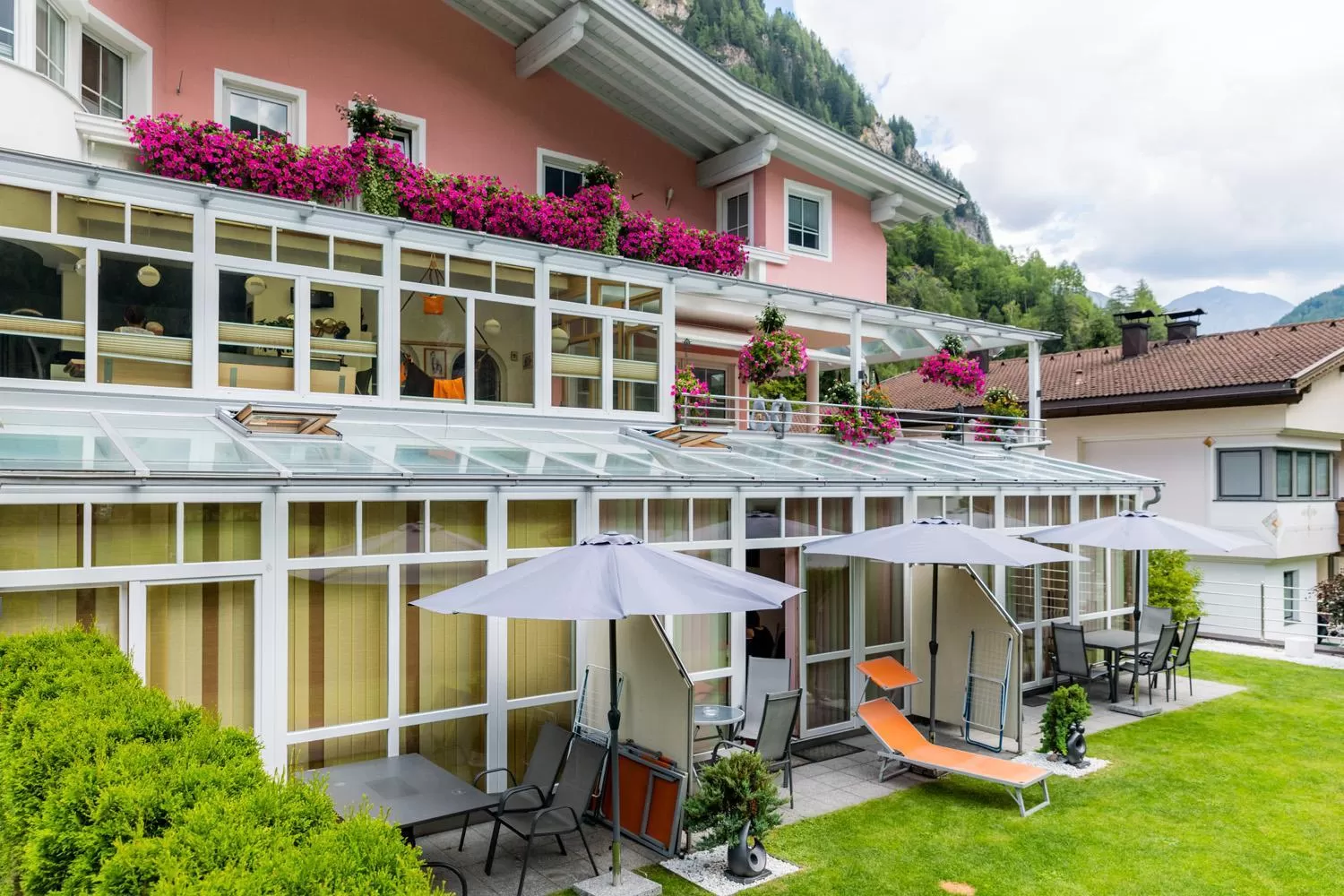 Property building in Apart Relax