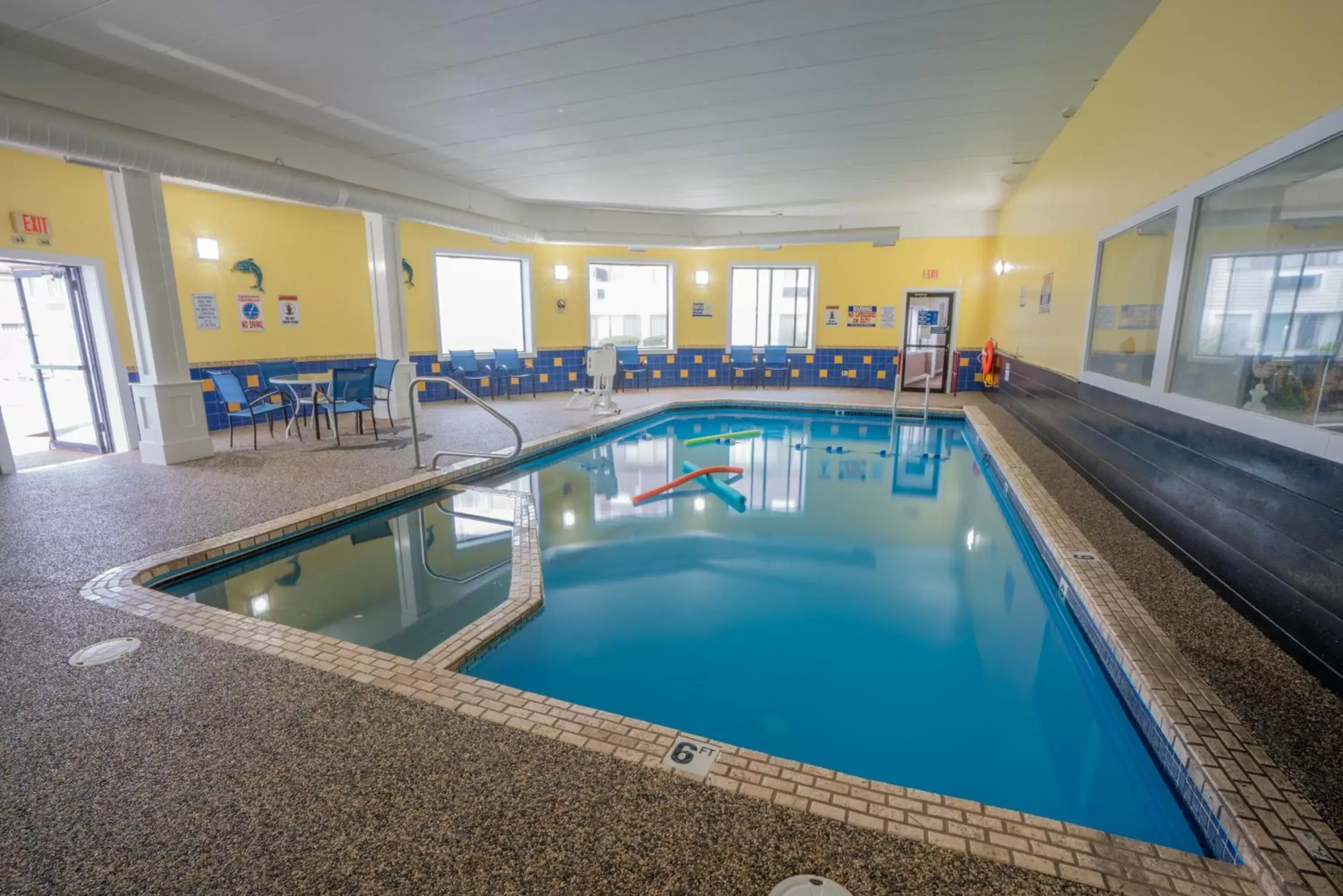 Swimming Pool in The Admiralty Inn & Suites