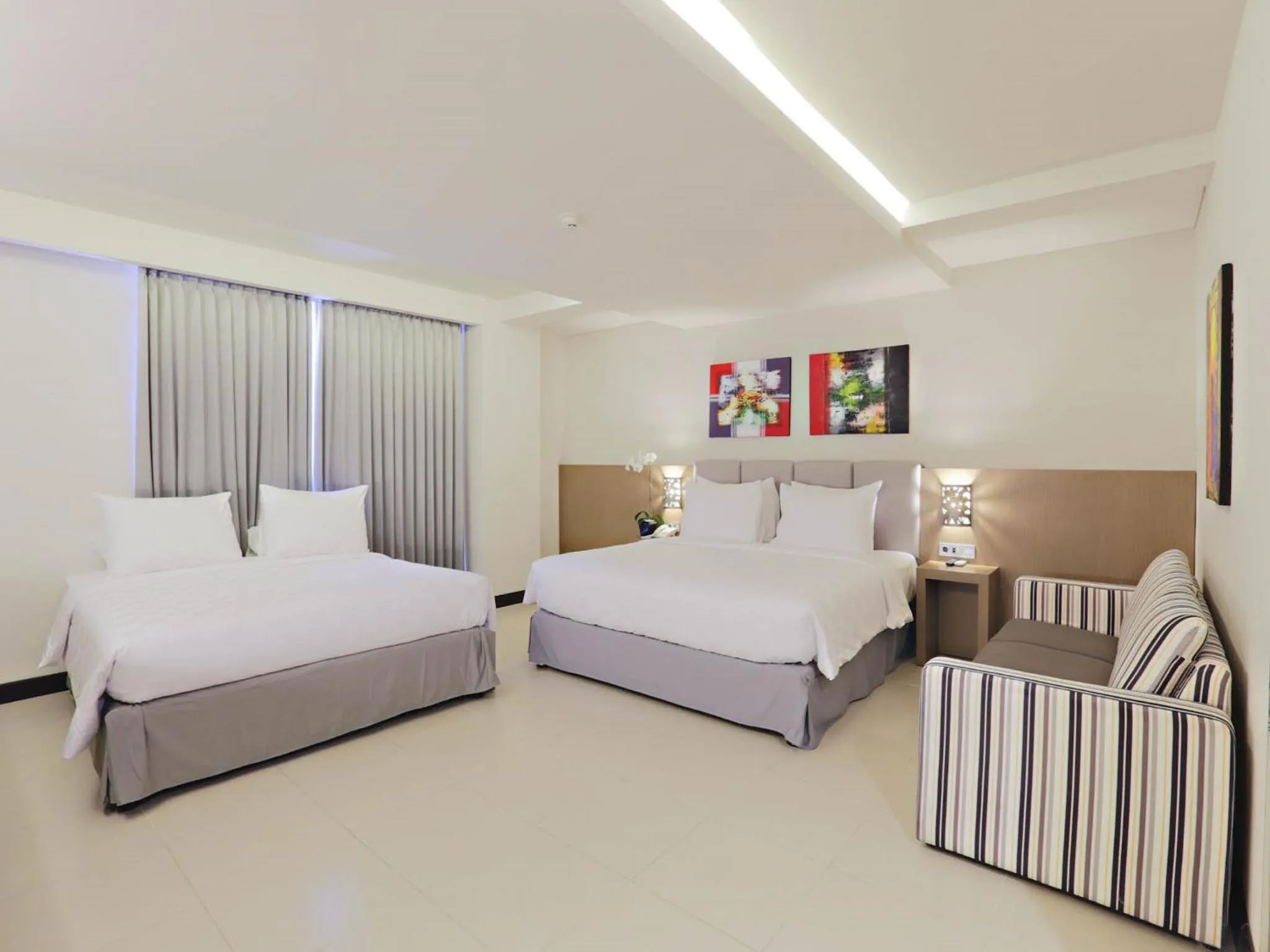 Bedroom, Bed in Euphoria Hotel