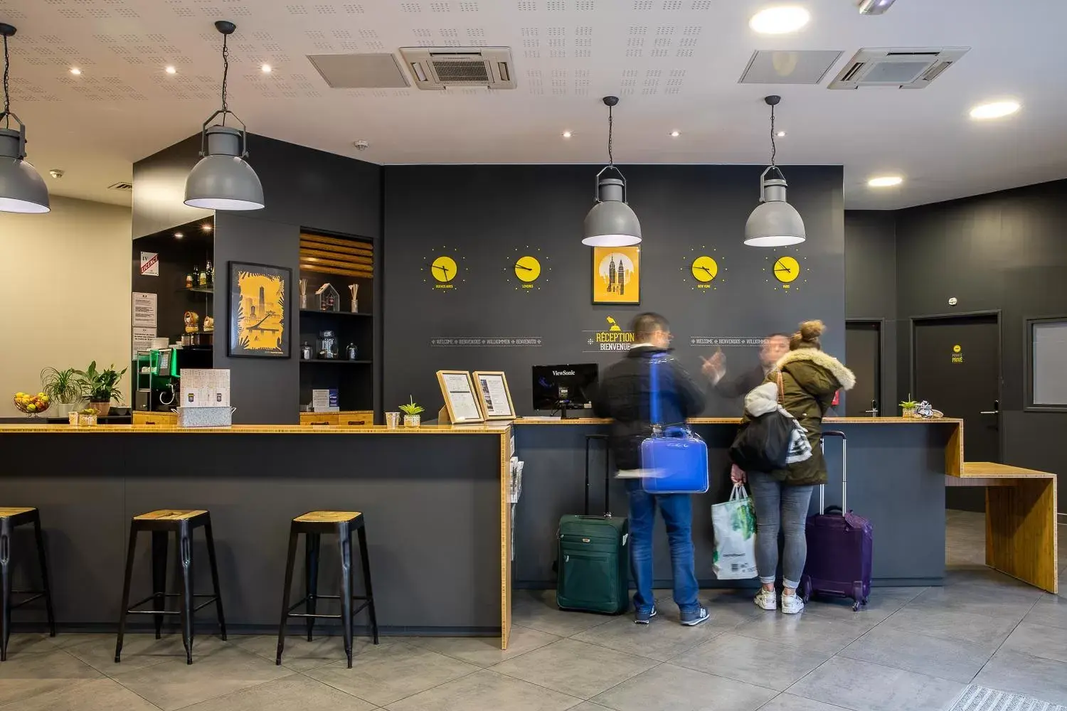 Lobby or reception in Best Western Plus Suitcase Paris La Défense Lobby or reception in Best Western Plus Suitcase Paris La Défense