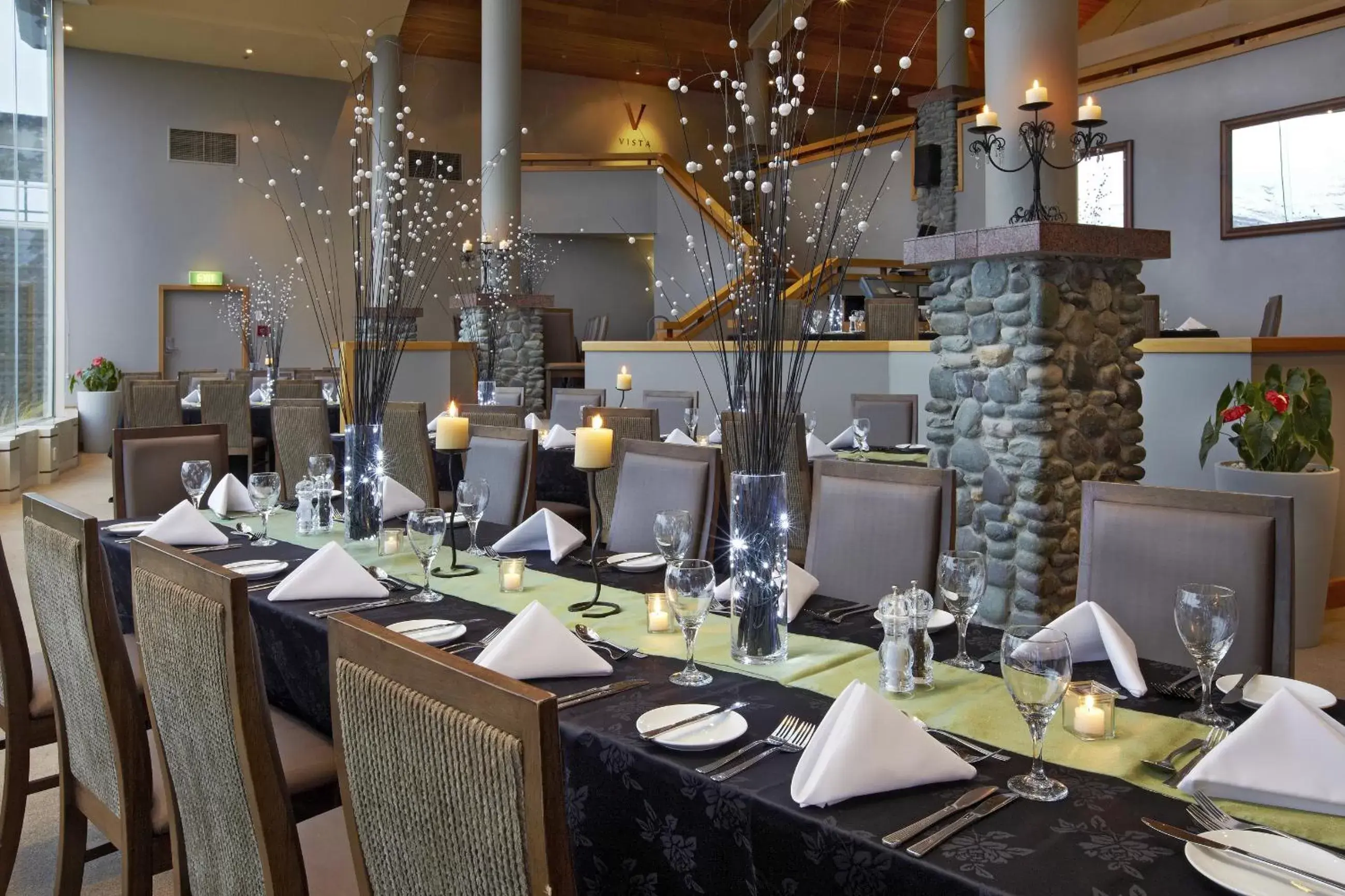 Banquet/Function facilities, Restaurant/Places to Eat in Mercure Queenstown Resort