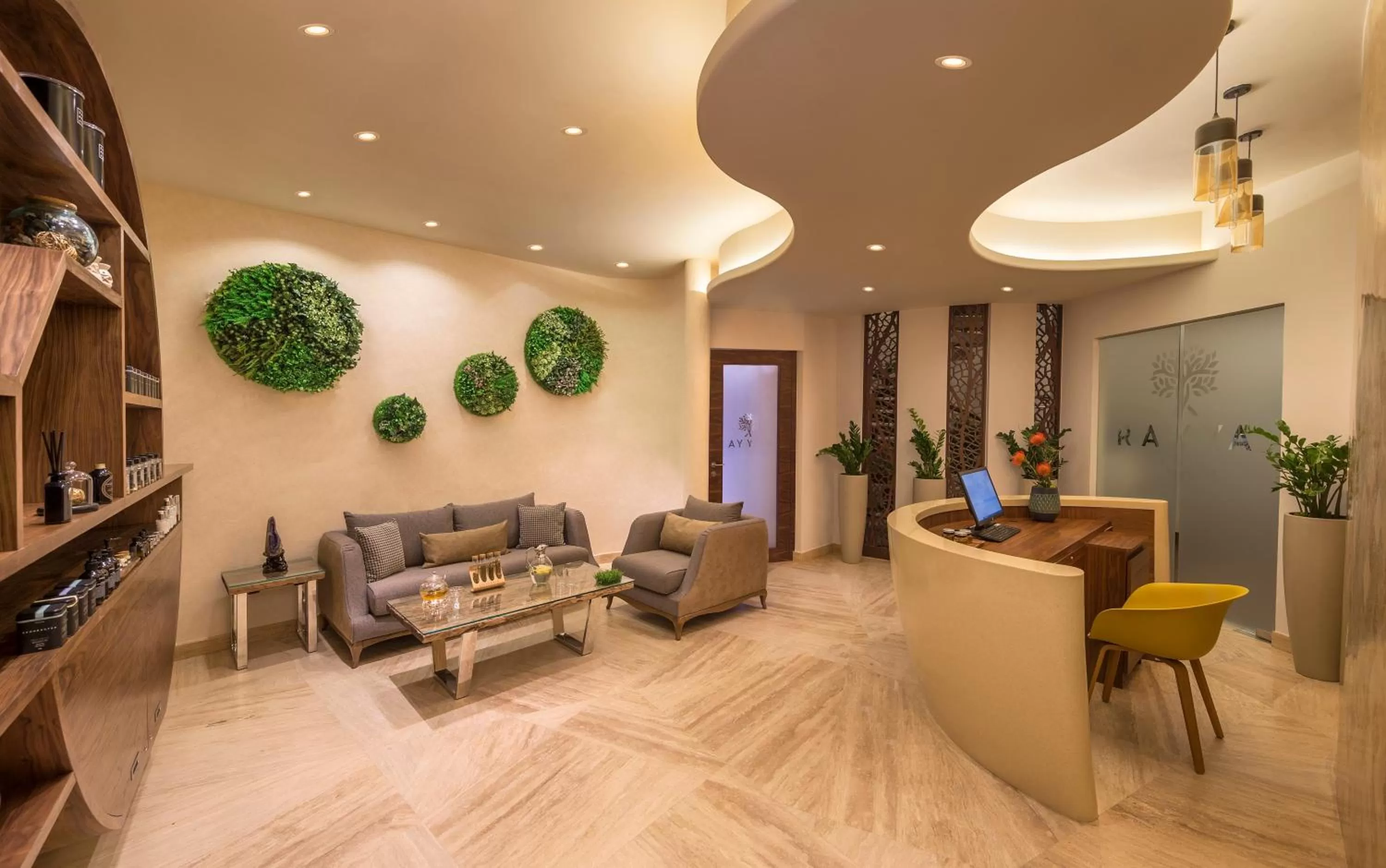 Hot Tub in The Retreat Palm Dubai MGallery by Sofitel