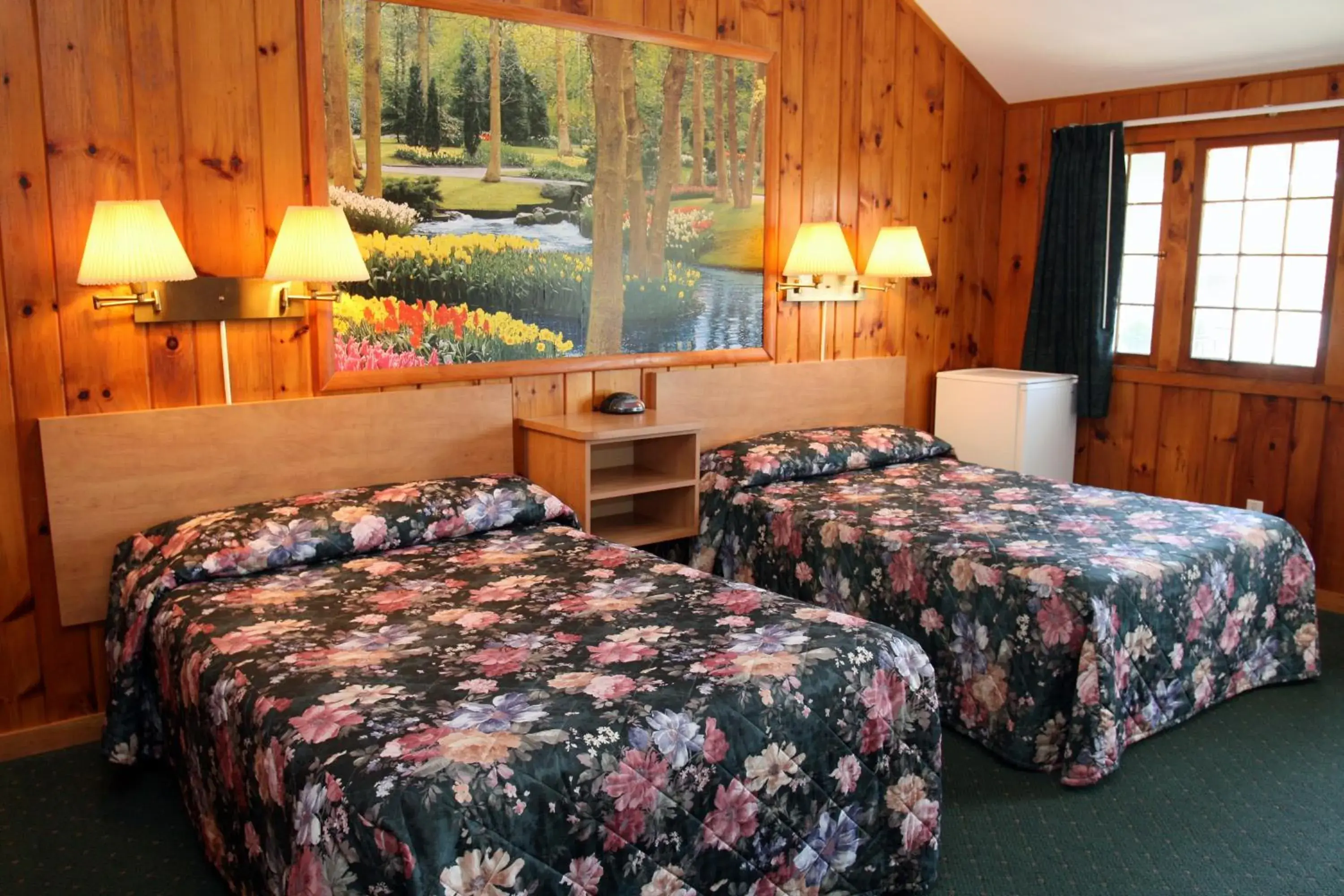 Bedroom, Bed in Studio Motel of Lake George