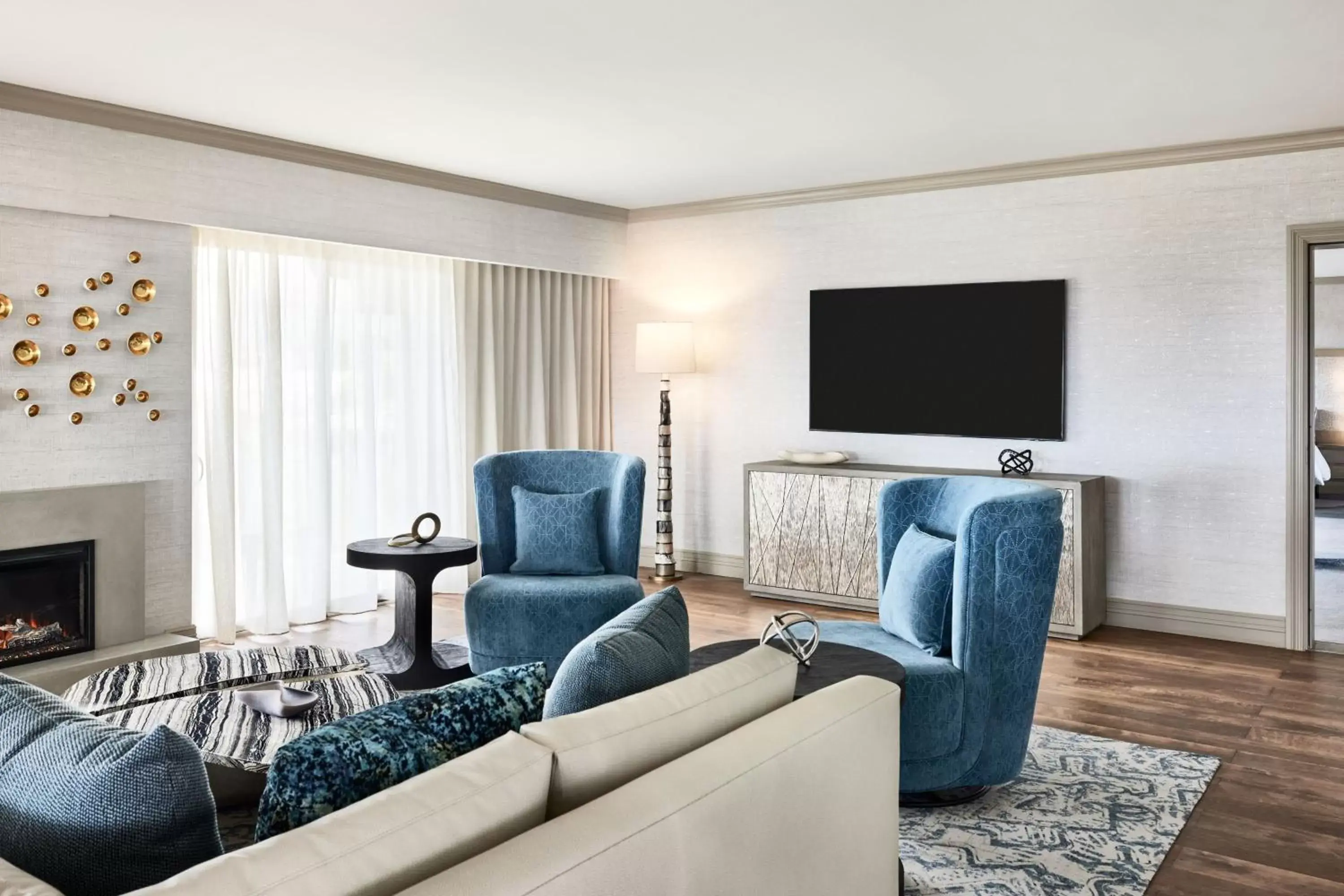 Bedroom, Seating Area in The Westin La Paloma Resort & Spa