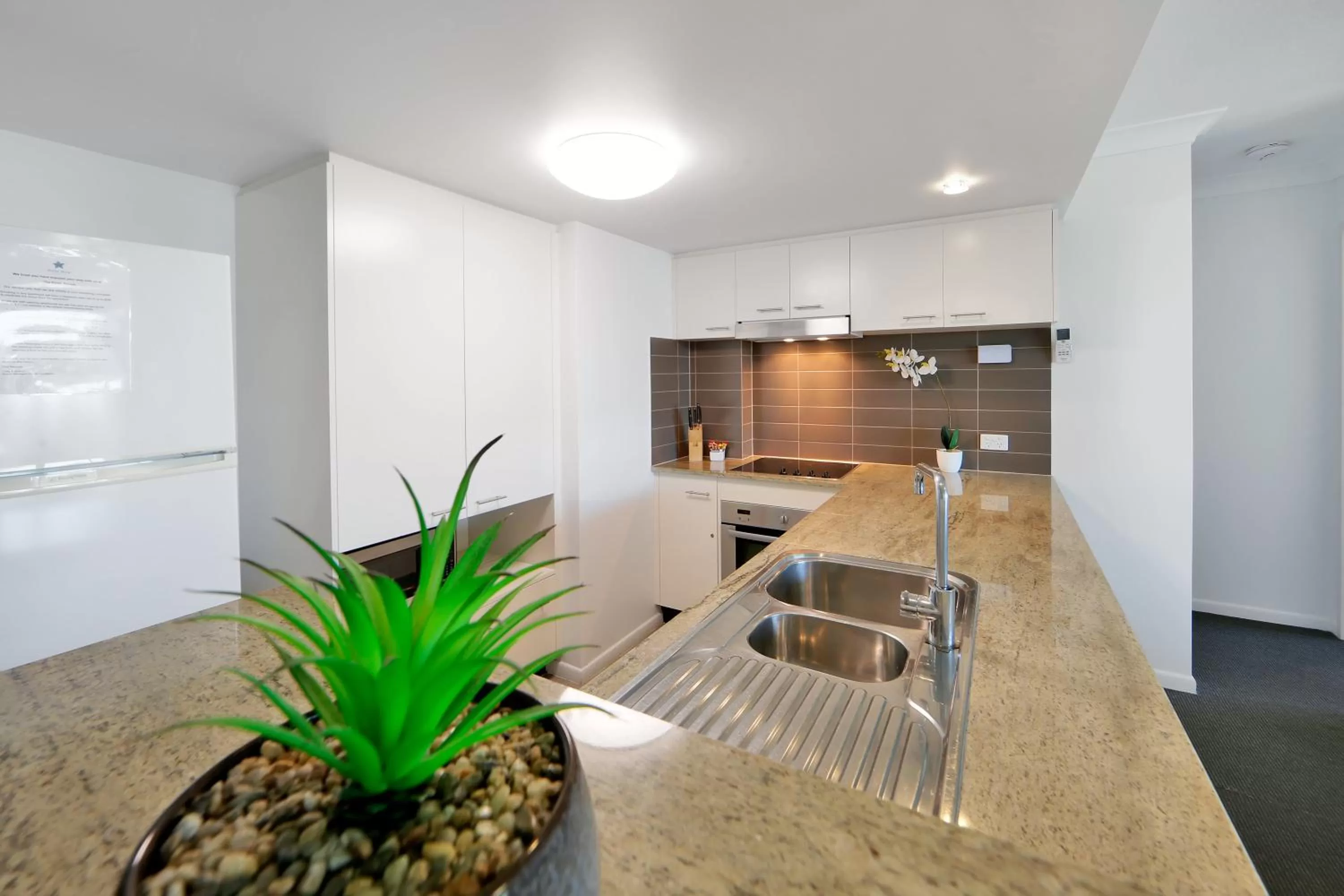 Kitchen or kitchenette in The Point Resort