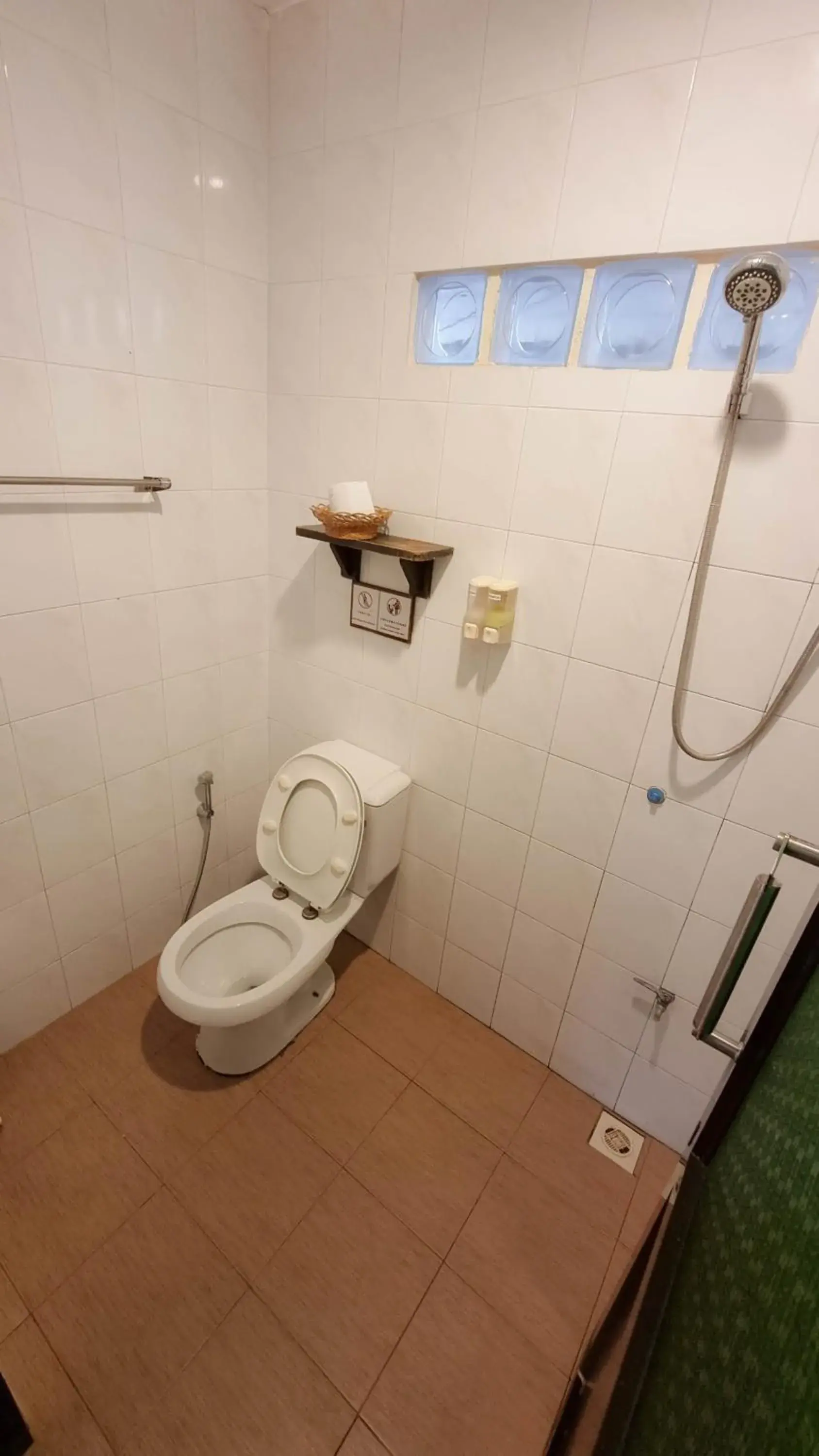 Bathroom in Golden Bay Cottage - SHA Extra Plus