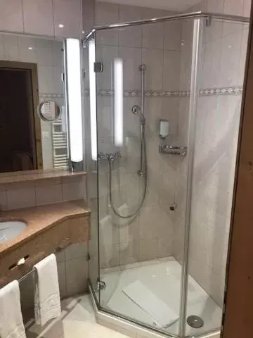 Bathroom in Hotel Albris