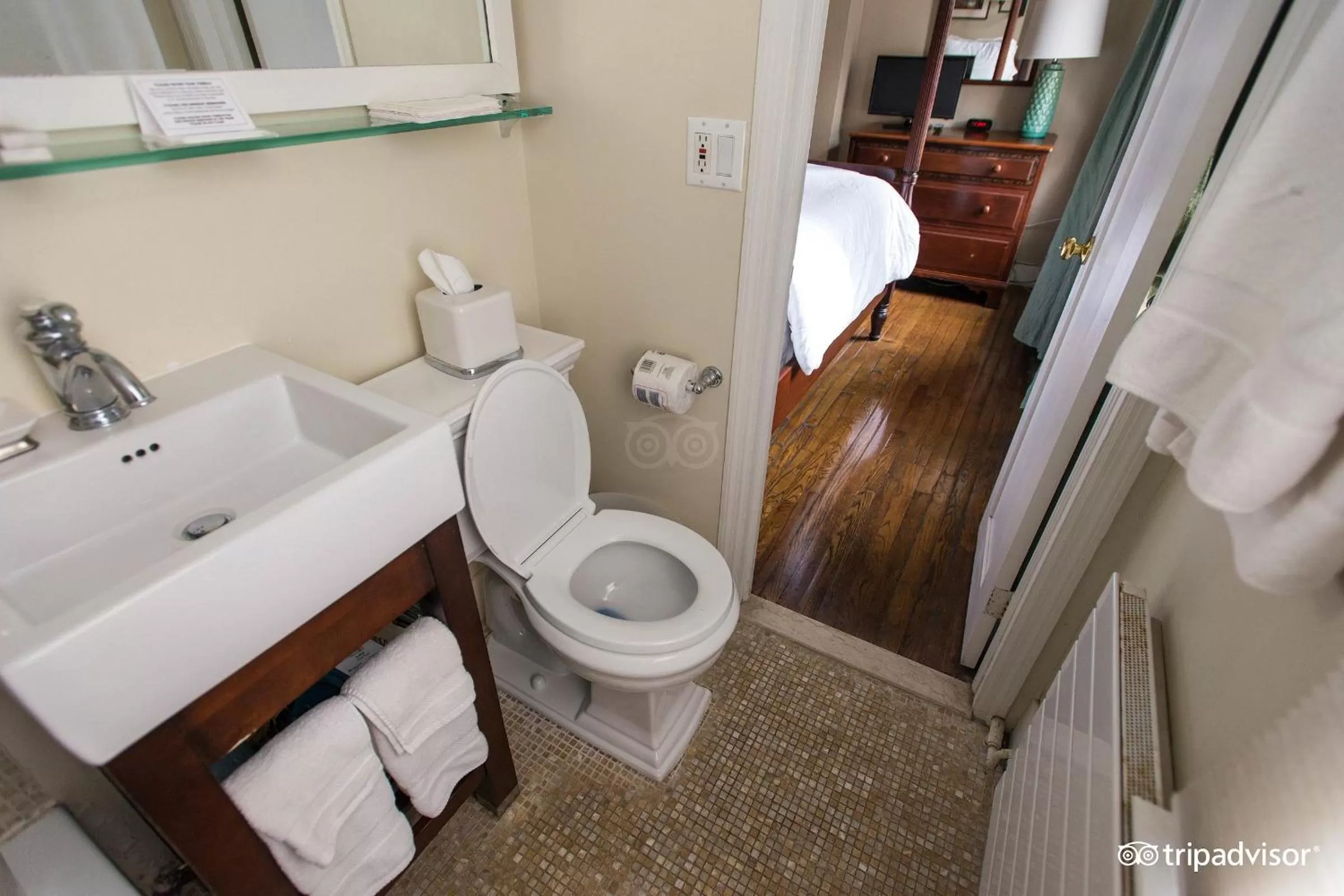 Bathroom in Incentra Village Hotel