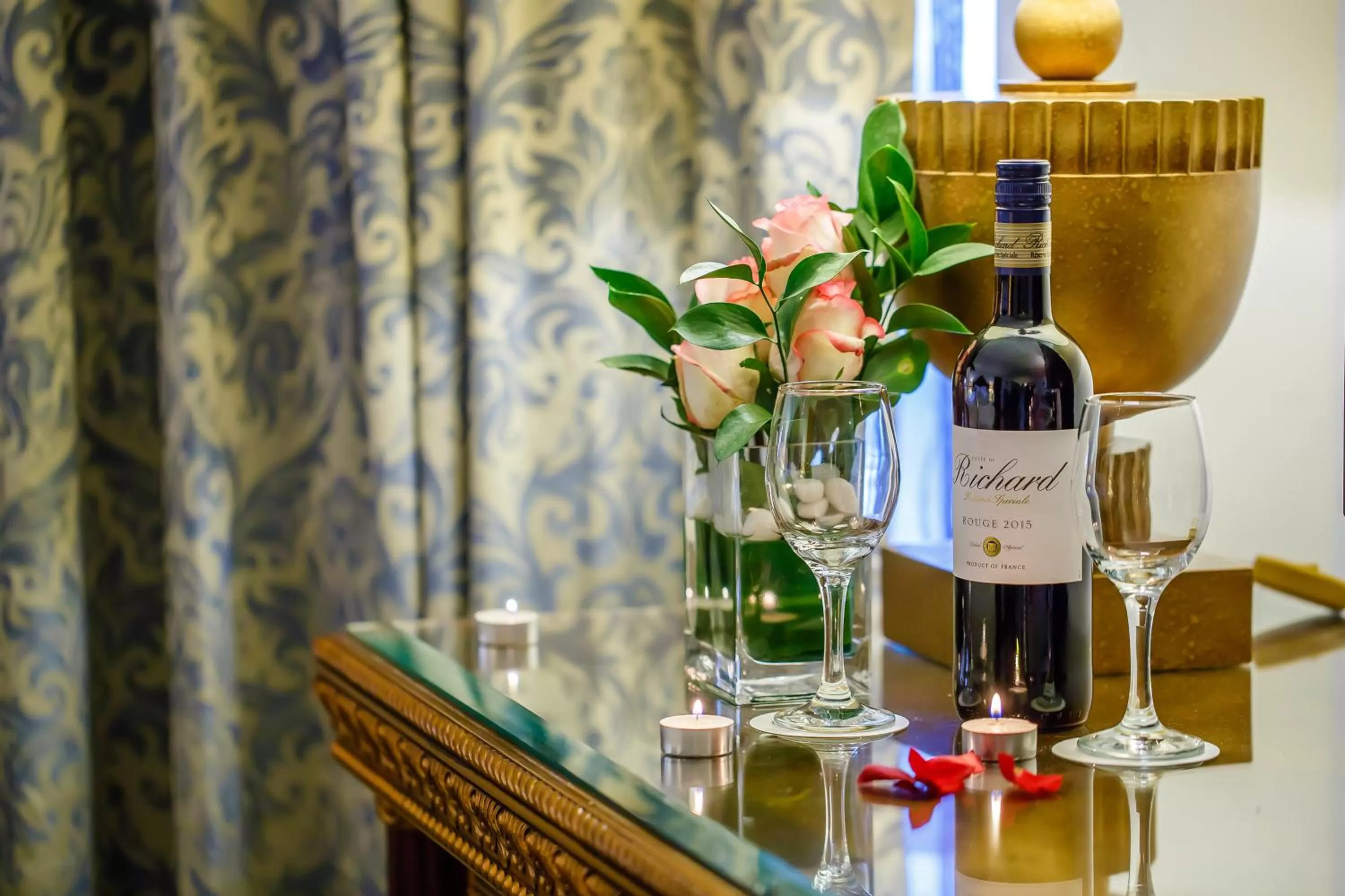 Drinks in Grand Excelsior Hotel Bur Dubai