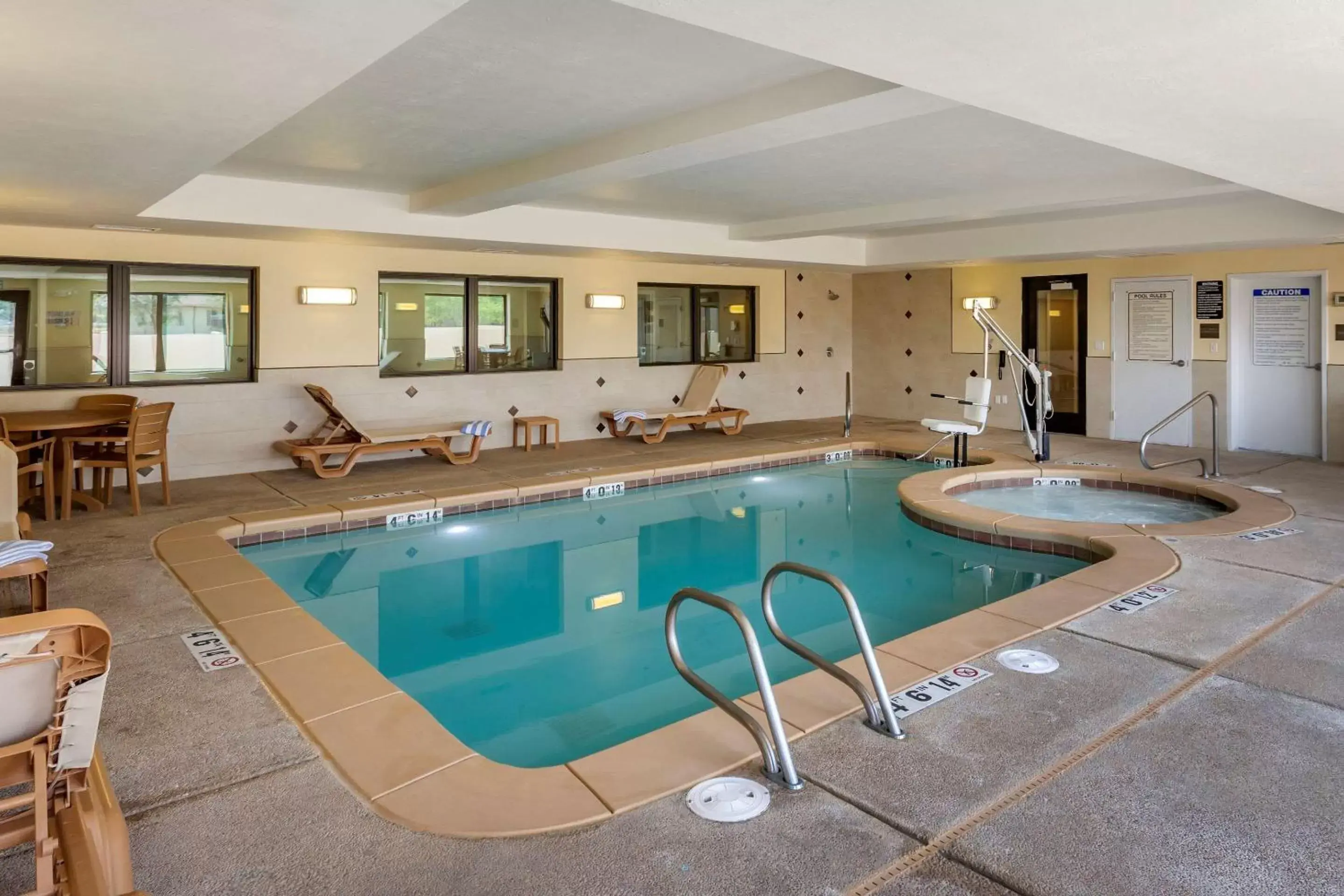 Activities, Swimming Pool in Comfort Inn & Suites Tooele-Salt Lake City