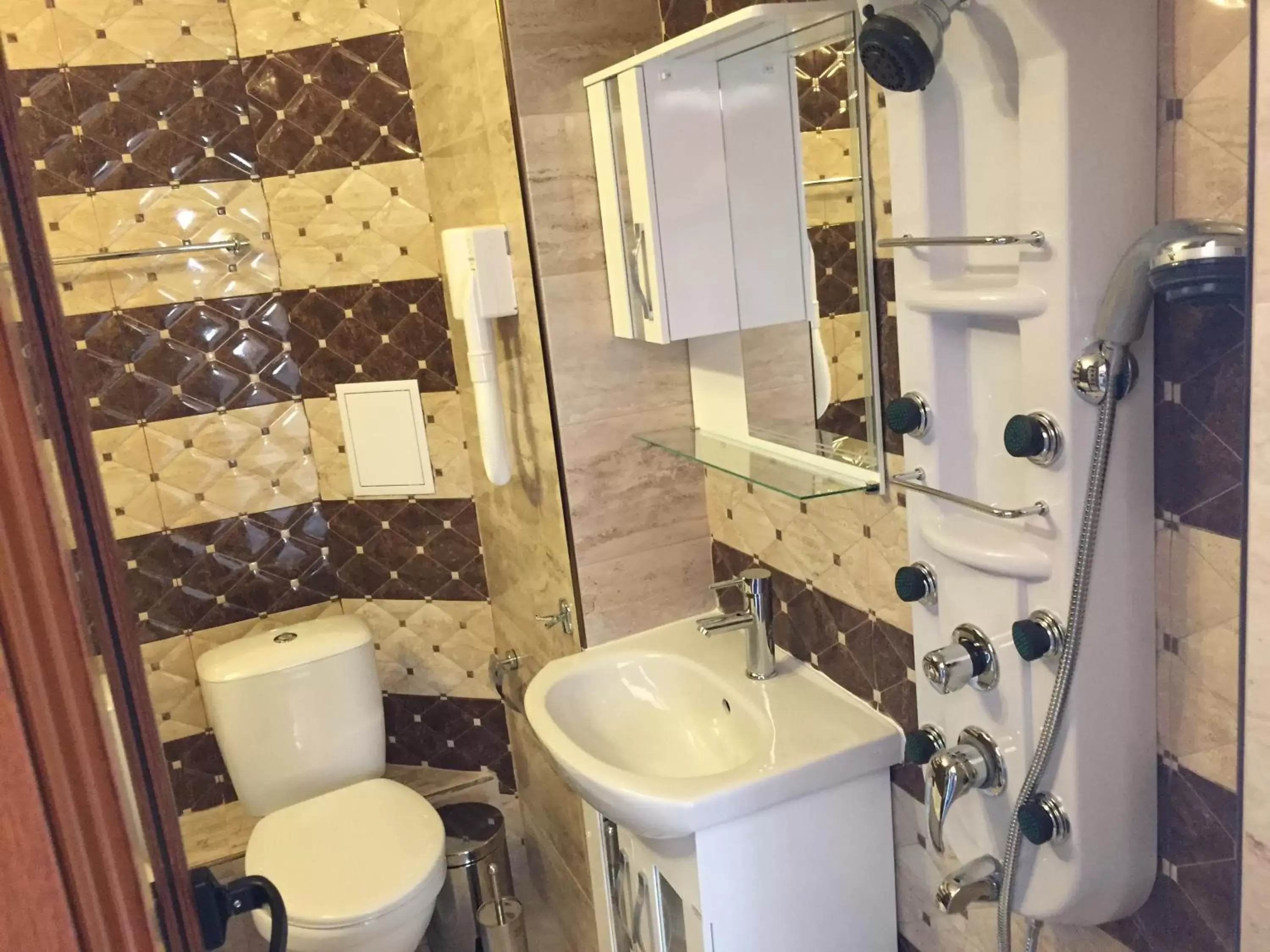 One-Bedroom Apartment in Family Hotel Malibu One-Bedroom Apartment in Family Hotel Malibu