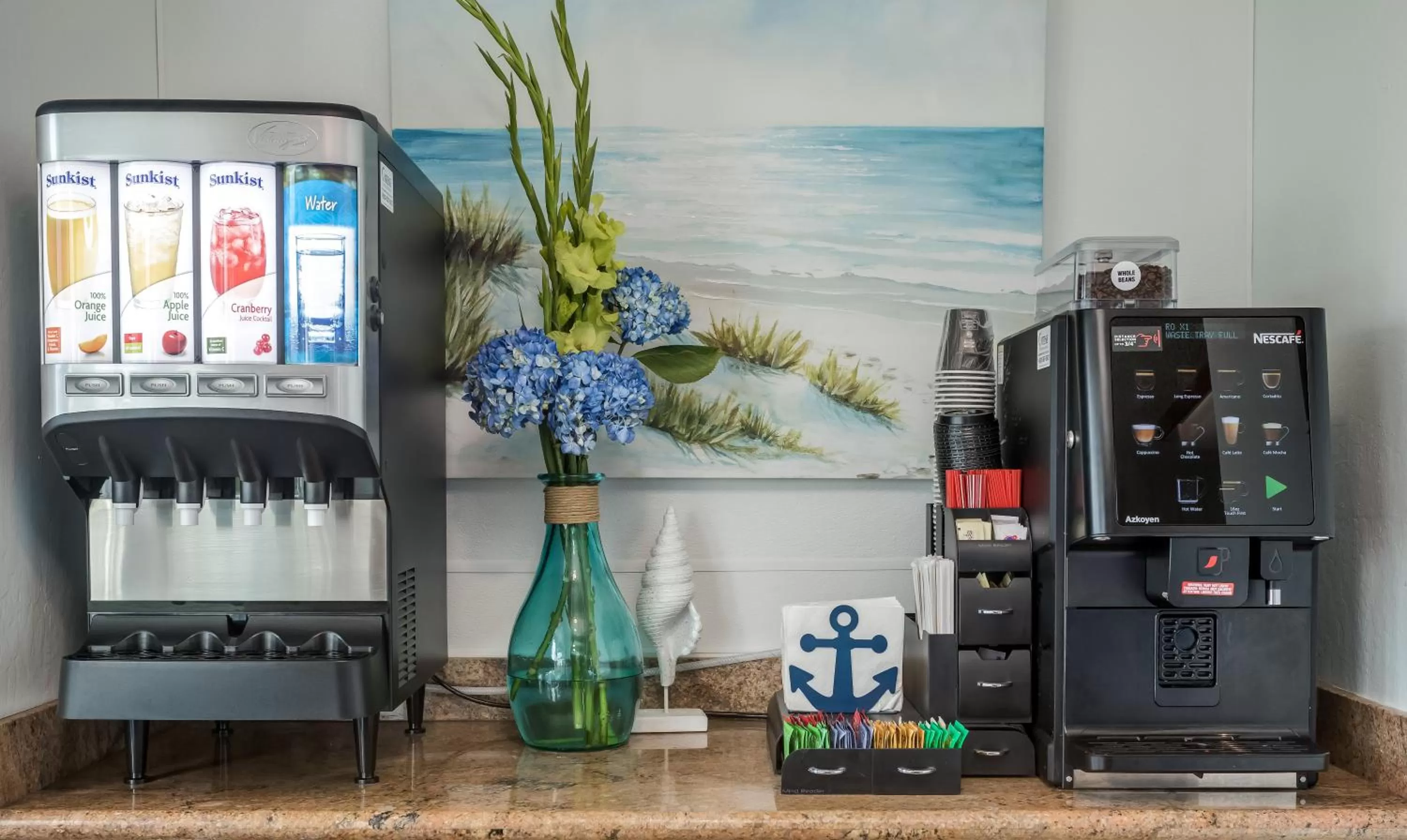 Coffee/tea facilities in Harbor View Inn