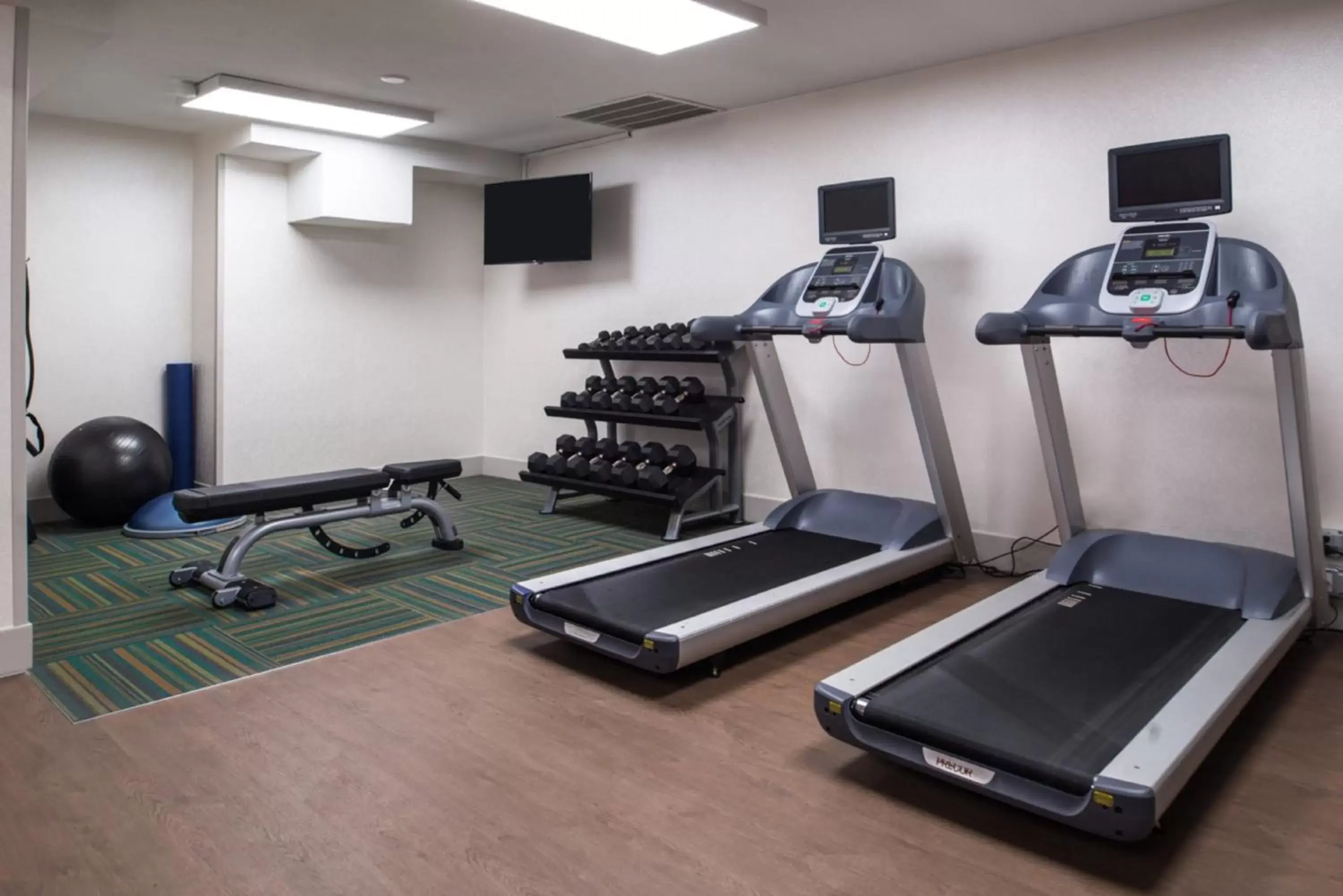 Spa and wellness centre/facilities, Fitness Center/Facilities in Holiday Inn Express Walnut Creek, an IHG Hotel
