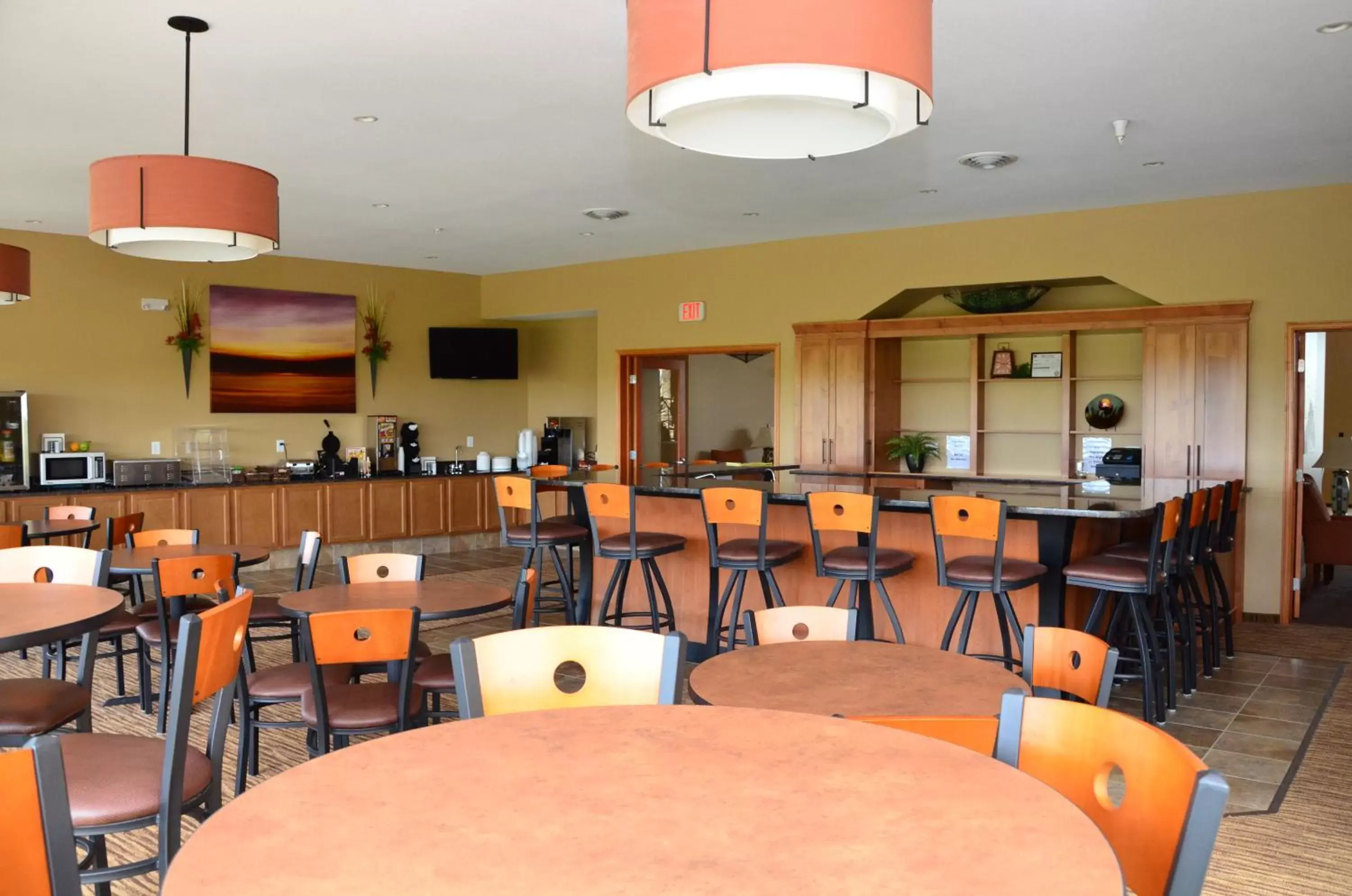 American breakfast, Restaurant/Places to Eat in Cobblestone Inn & Suites - Newton