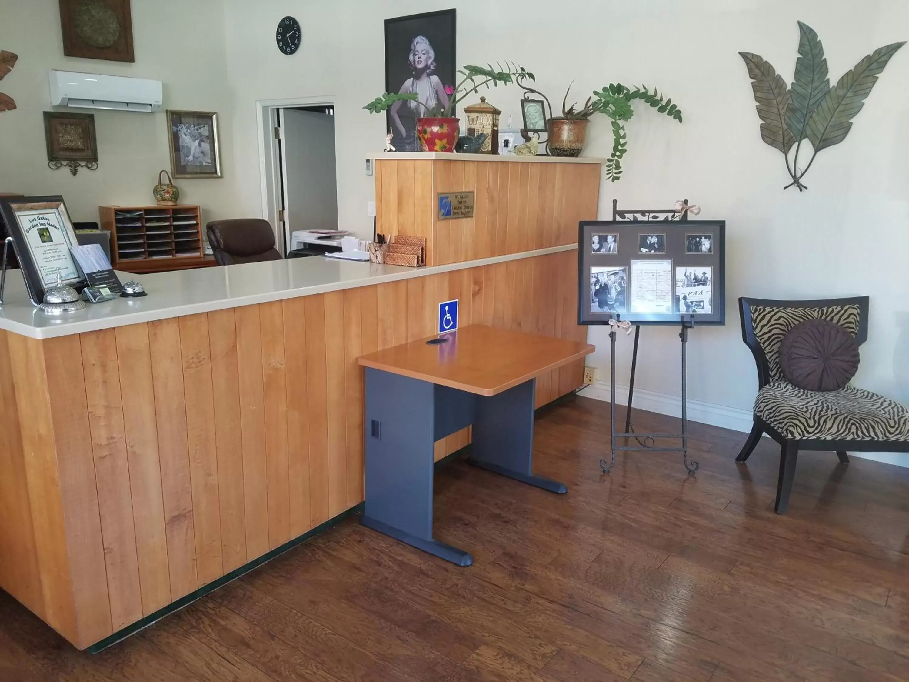 Lobby or reception in Los Gatos Garden Inn Hotel Lobby or reception in Los Gatos Garden Inn Hotel