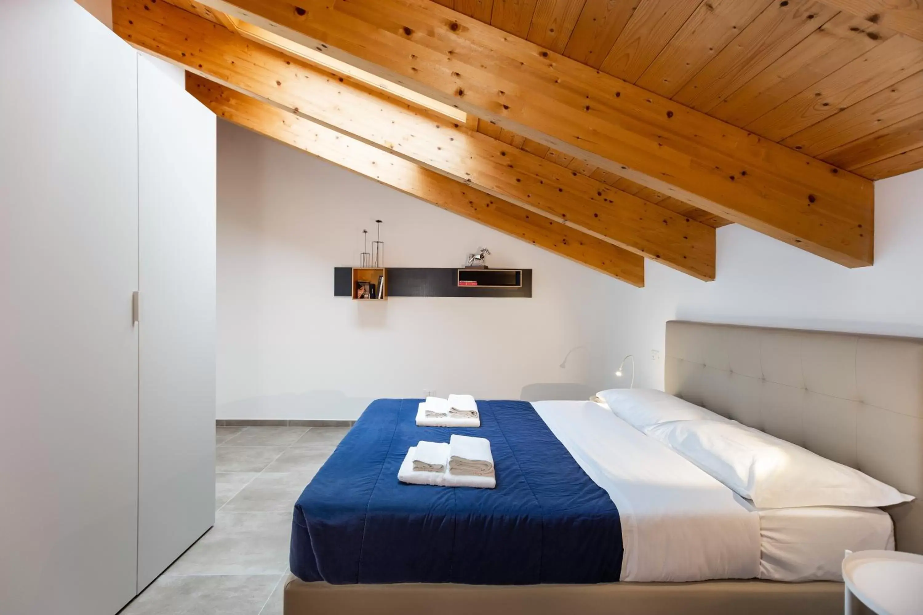 Bedroom, Bed in Dreams Hotel Residenza Pianell 10