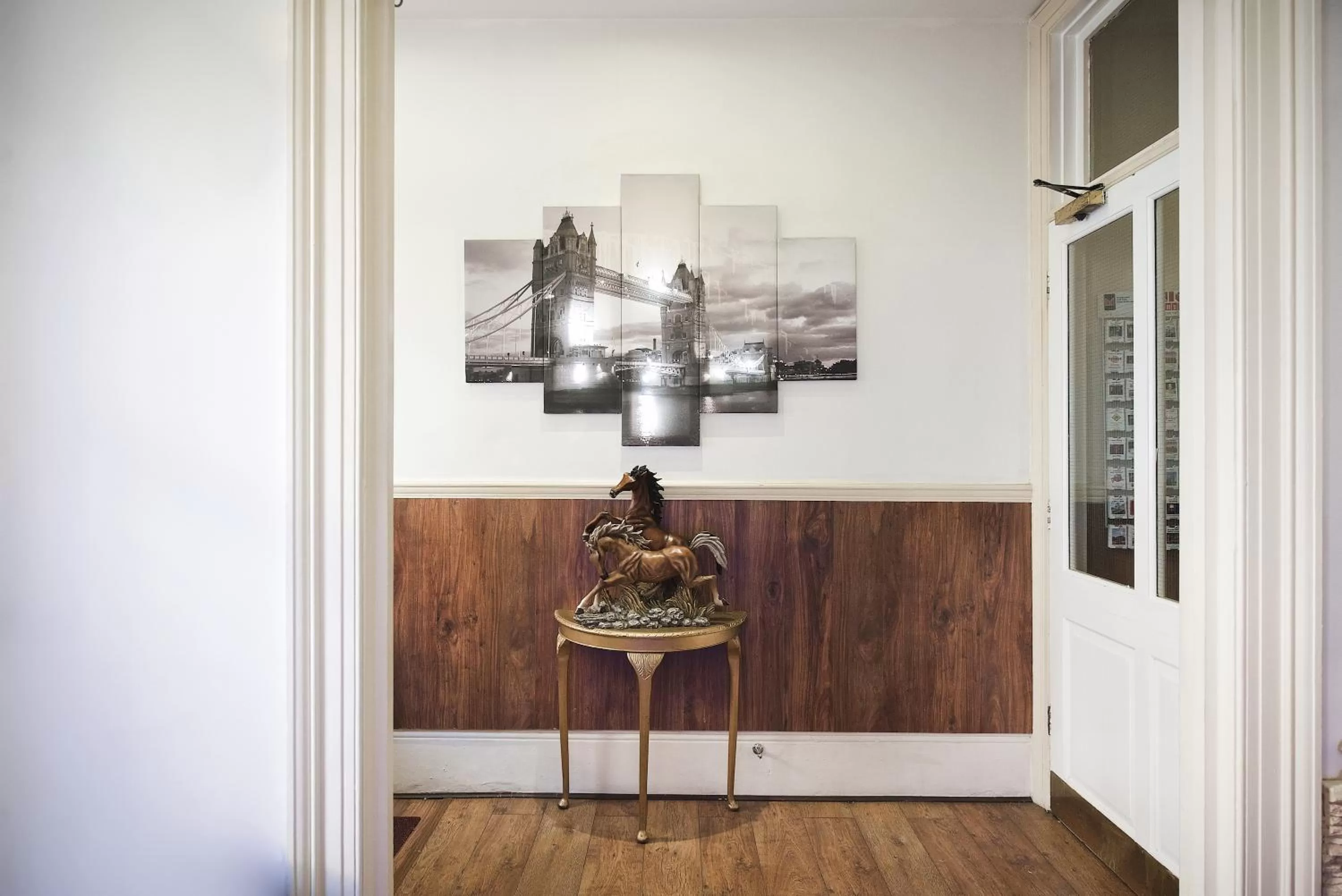 Decorative detail in Linden House Hotel