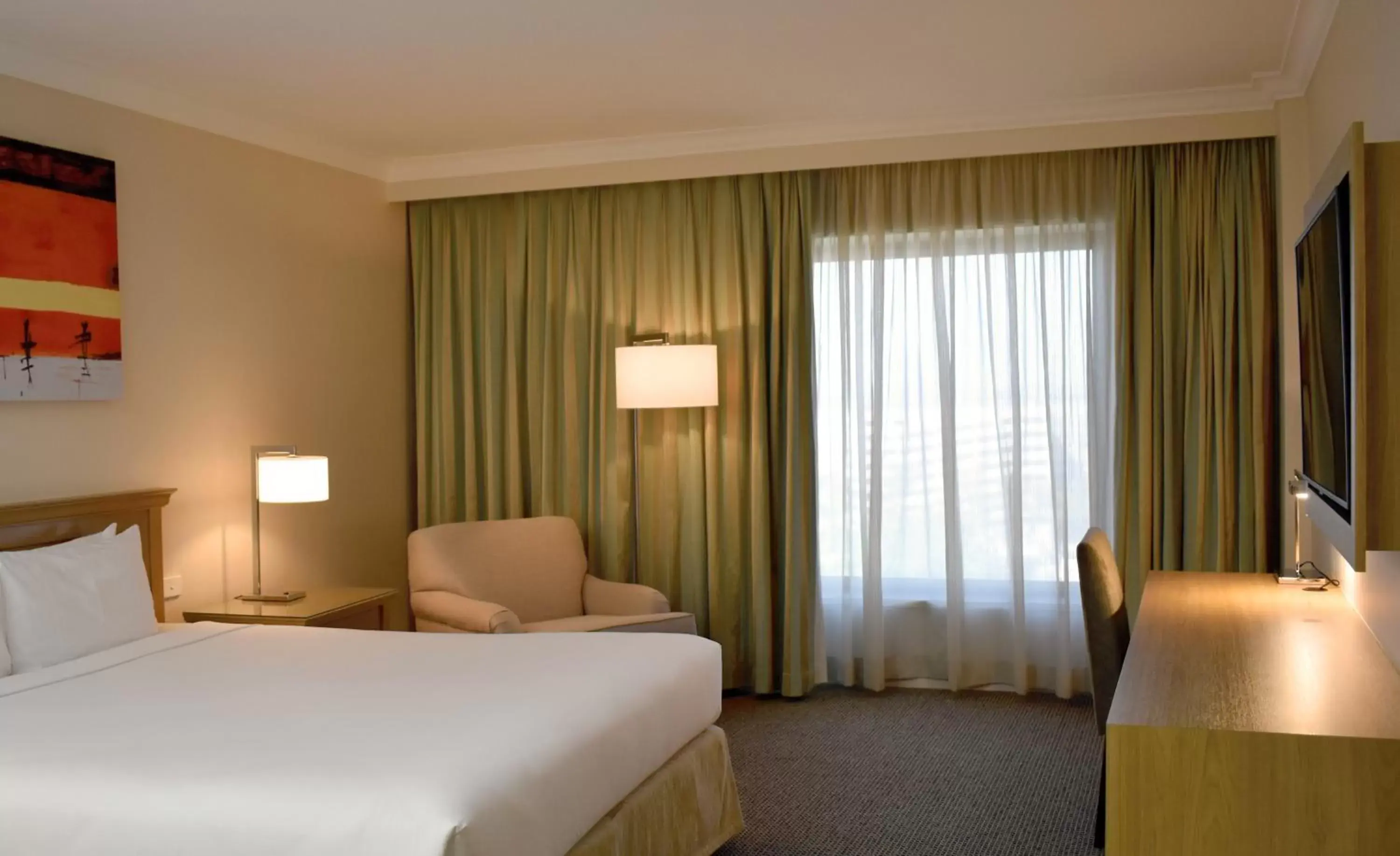Bedroom, Bed in Stamford Plaza Sydney Airport Hotel & Conference Centre