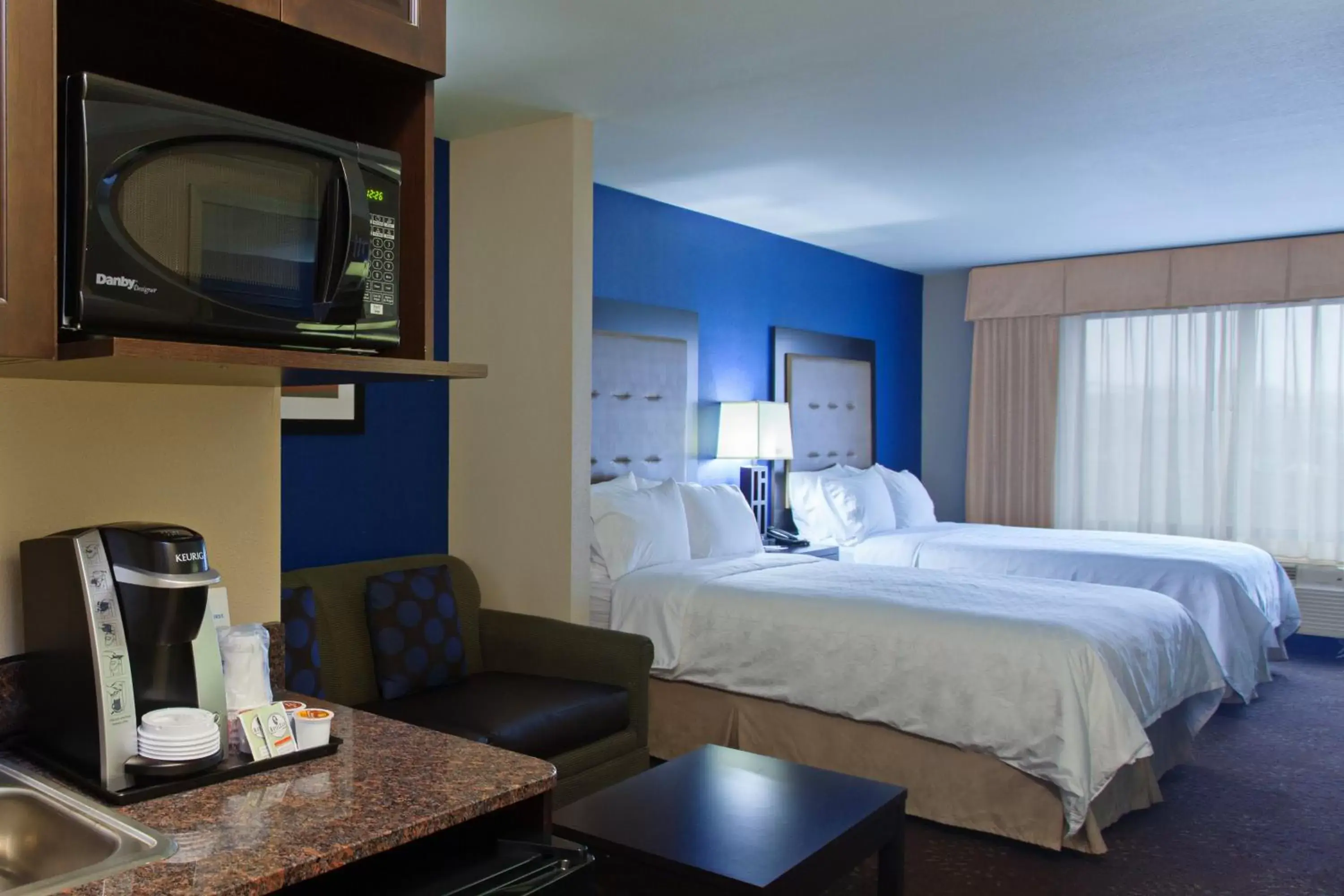 King Suite - Non-Smoking in Hilton Garden Inn Tacoma Downtown King Suite - Non-Smoking in Hilton Garden Inn Tacoma Downtown