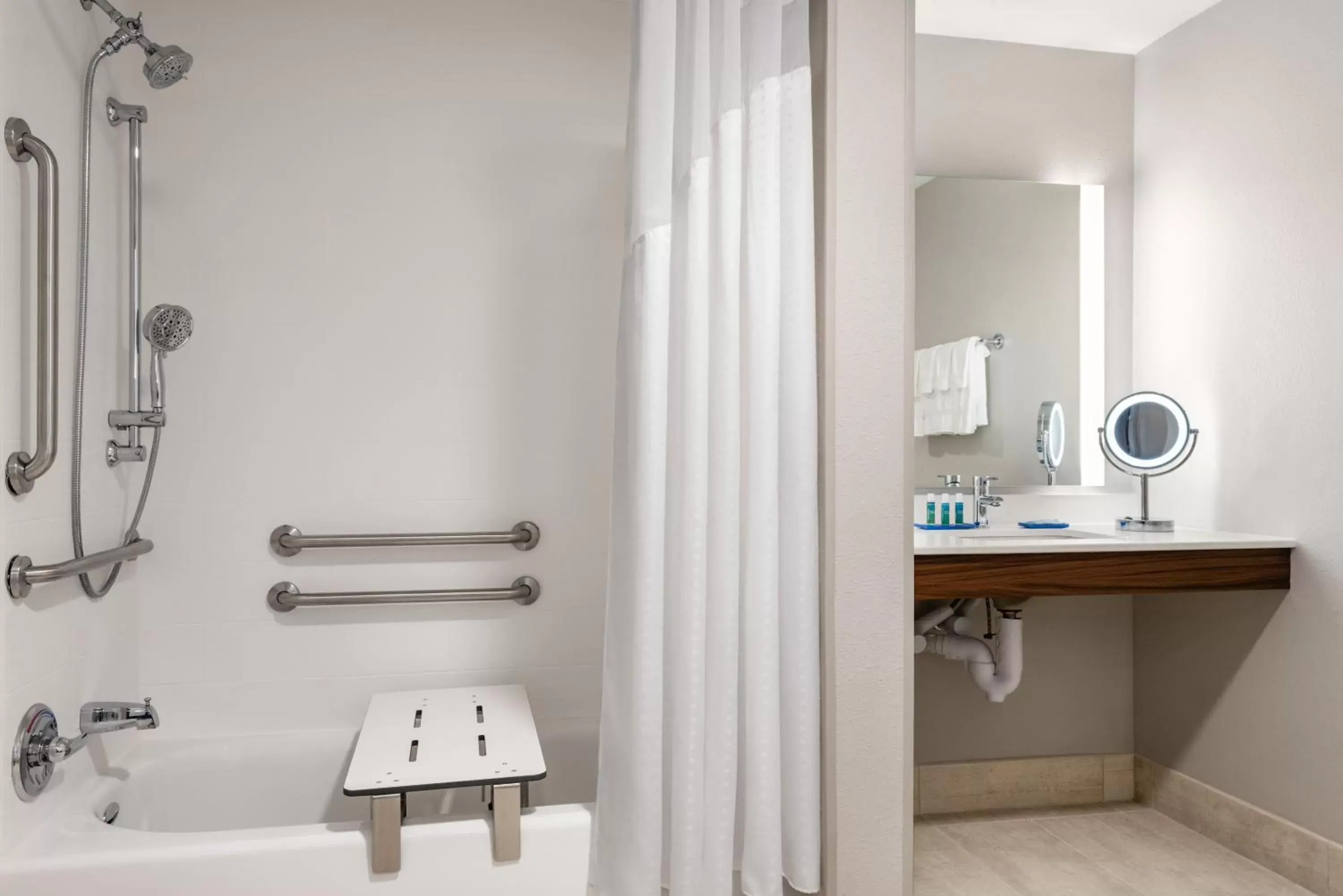 Bathroom in Holiday Inn Express & Suites - West Des Moines - Jordan Creek, an IHG Hotel