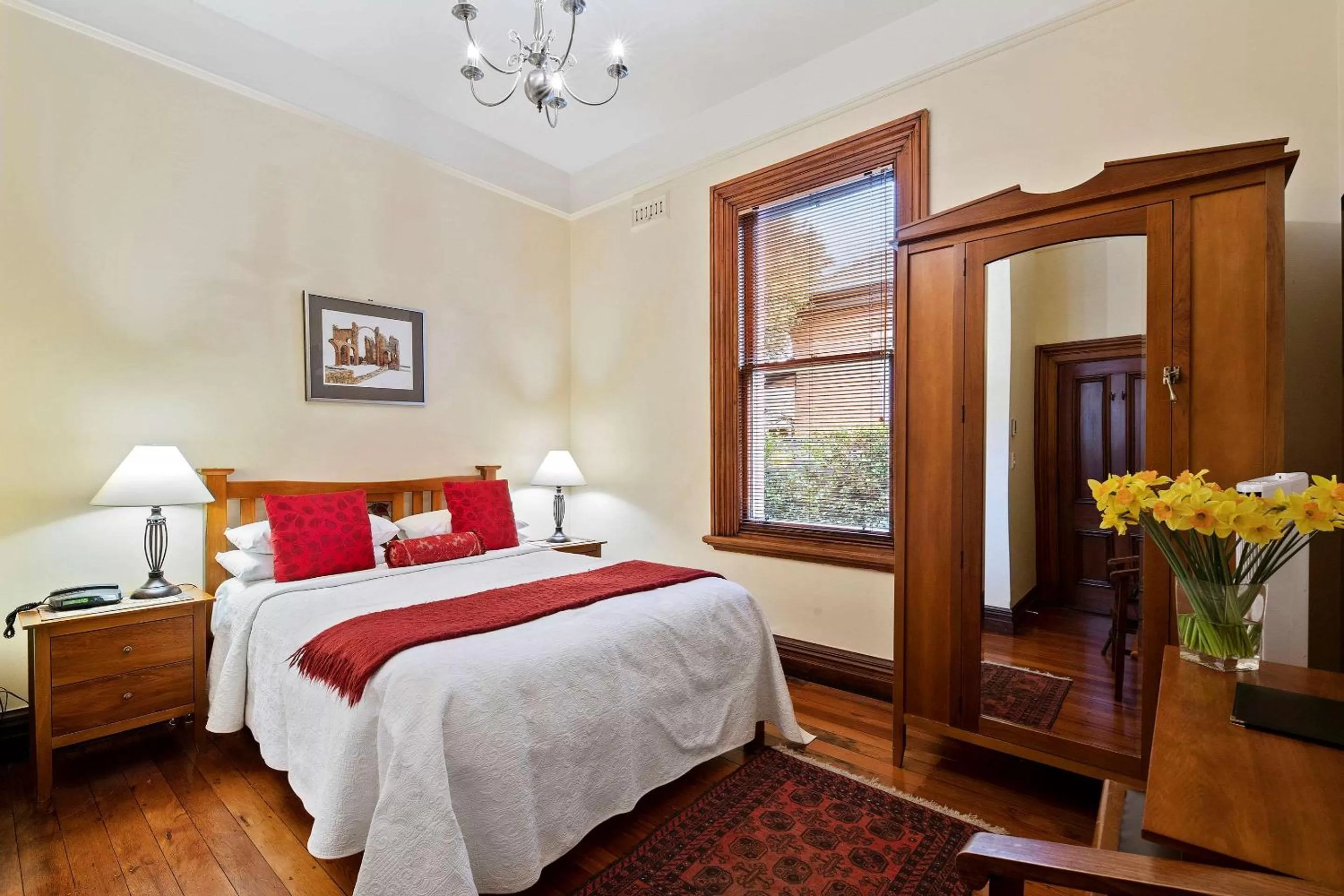 Photo of the whole room, Bed in The Classic Villa