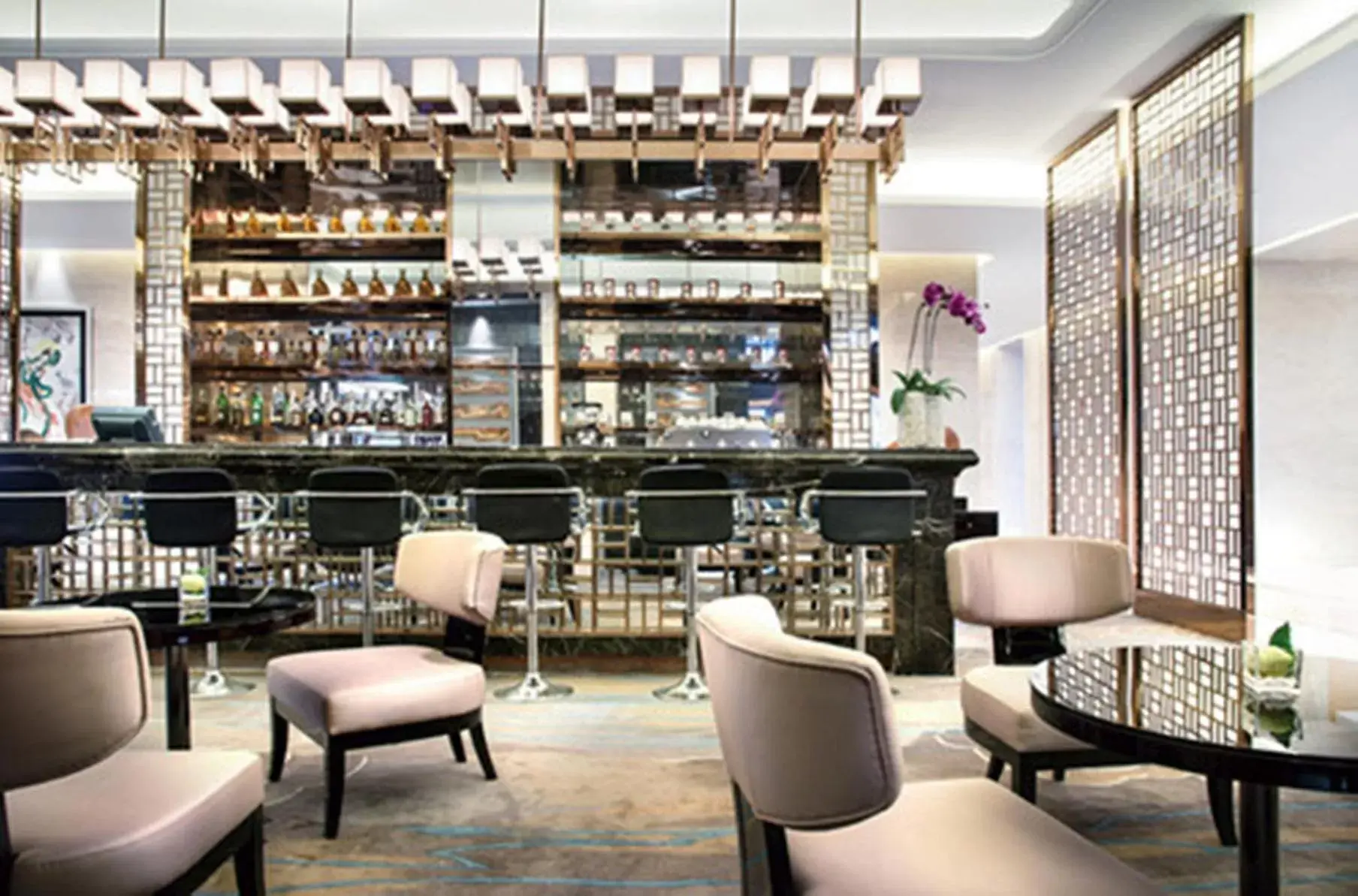 Property building in Crowne Plaza Hotel Lanzhou by IHG Property building in Crowne Plaza Hotel Lanzhou by IHG