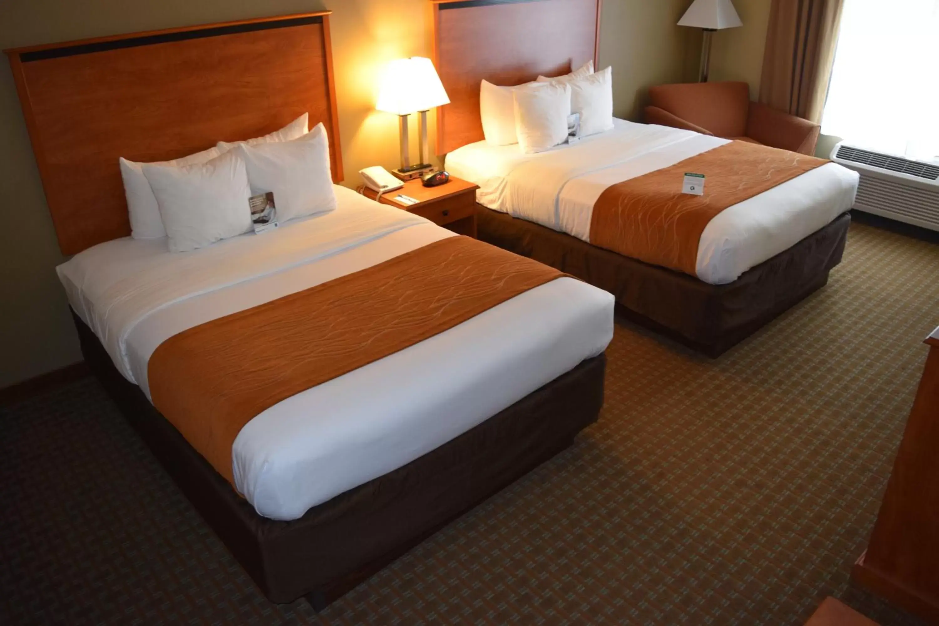 Bed in Comfort Inn & Suites Marion I-57