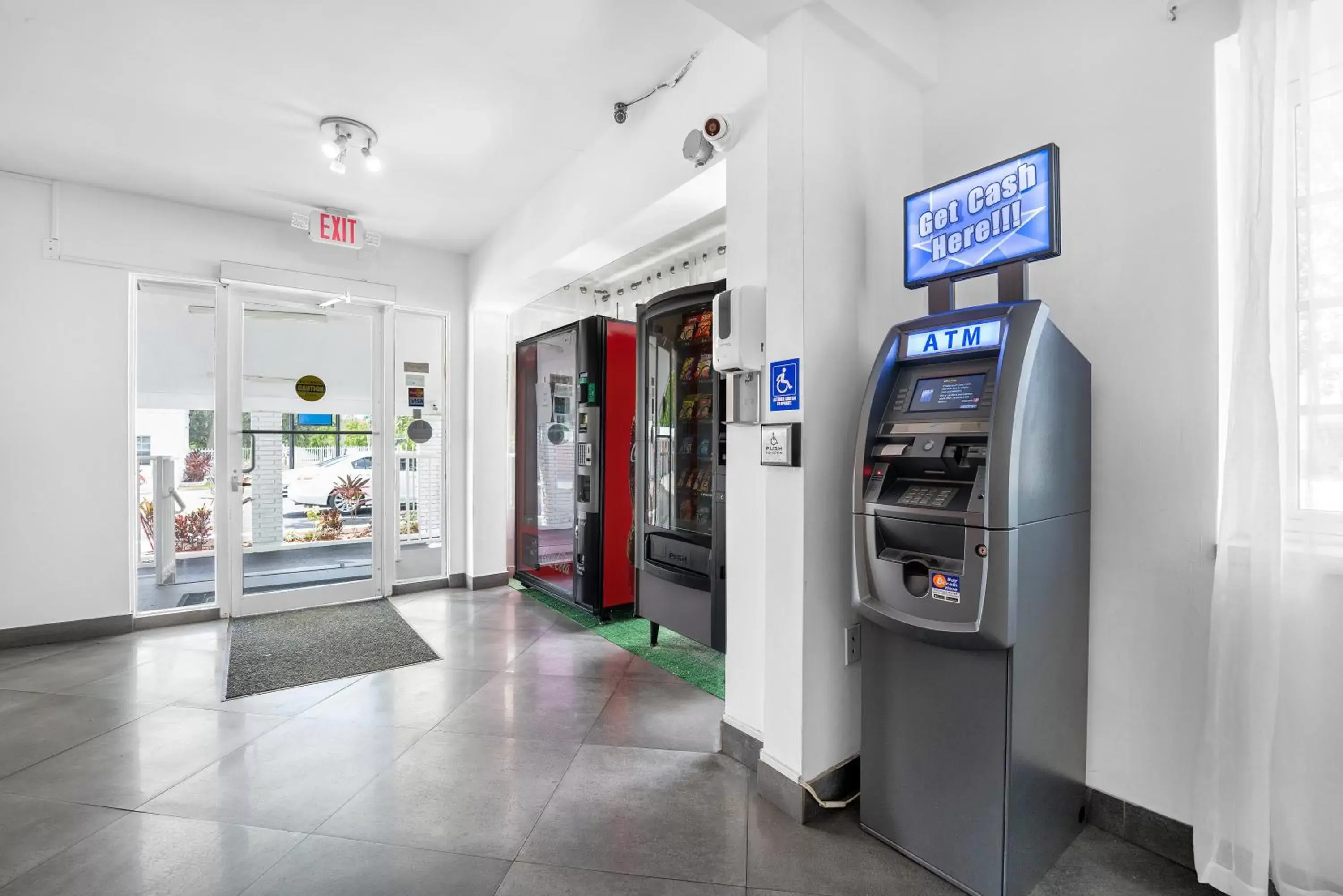 vending machine in Travelodge by Wyndham Miami Biscayne Bay