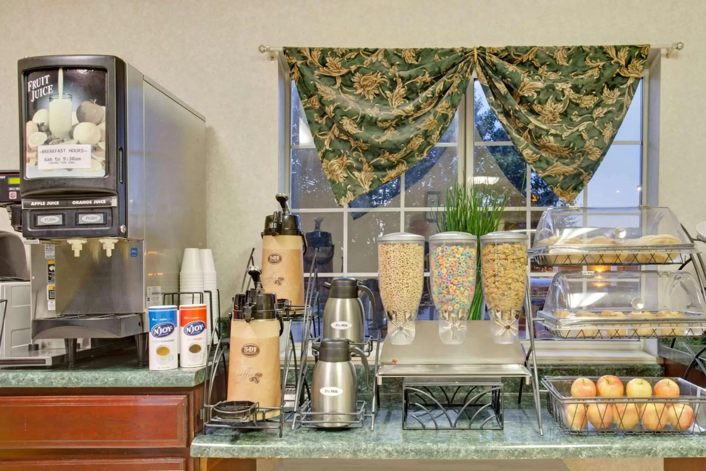 Restaurant/places to eat in Microtel Inn by Wyndham - Murfreesboro Restaurant/places to eat in Microtel Inn by Wyndham - Murfreesboro