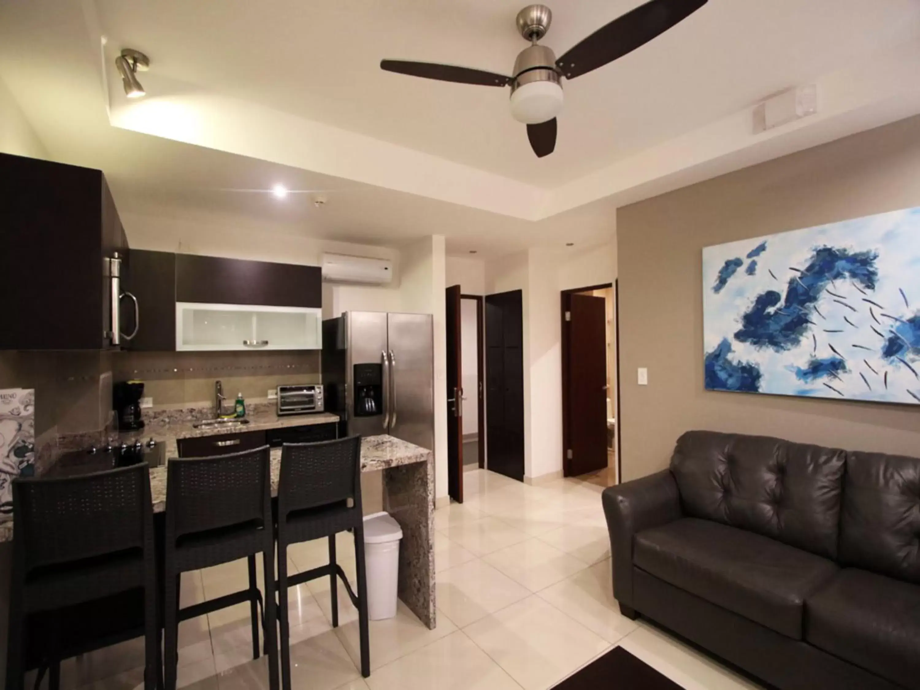 kitchen, Dining Area in Oceano Boutique Hotel & Gallery