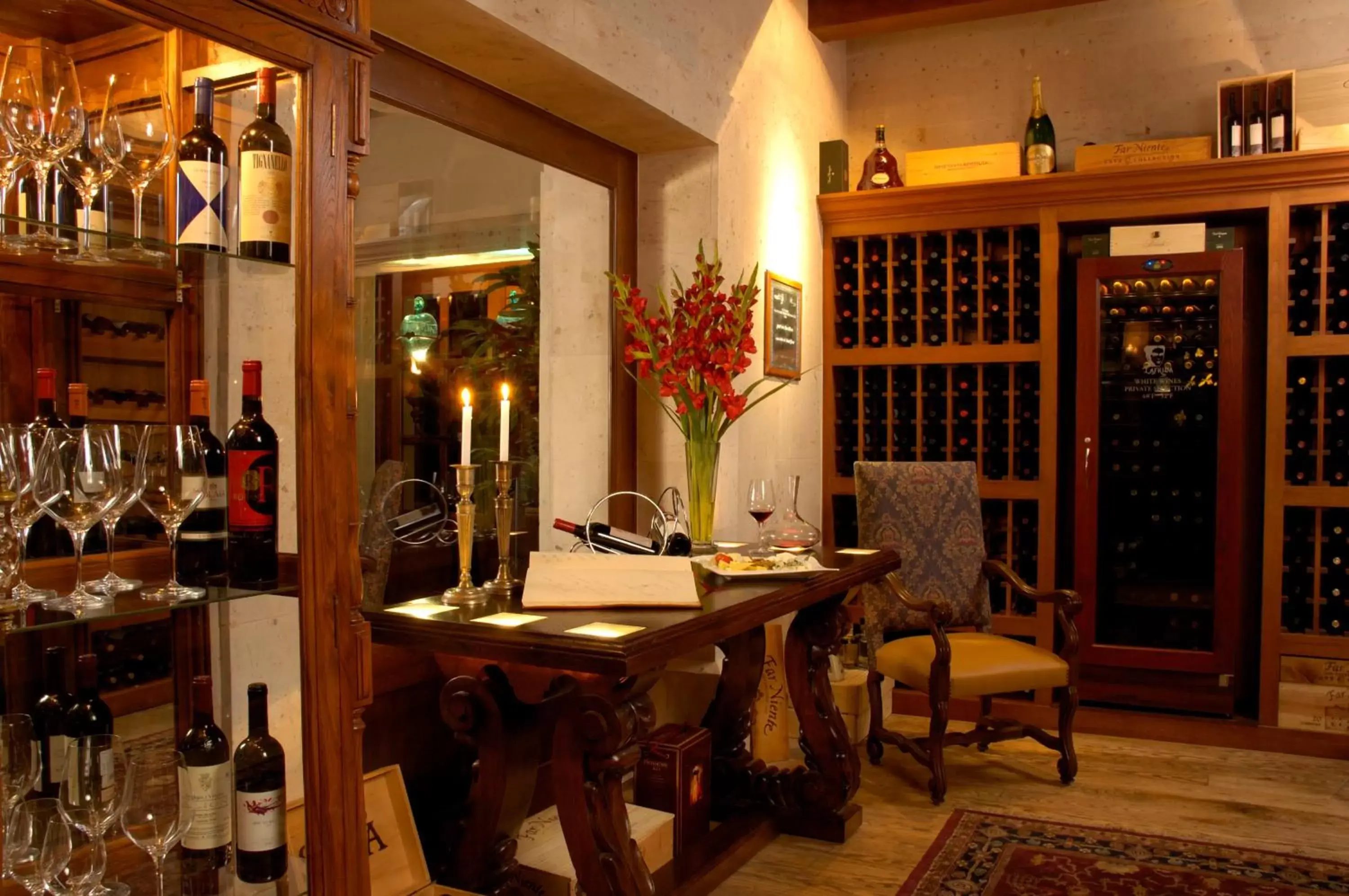 Lounge or bar in Pueblo Bonito Sunset Beach Golf & Spa Resort - All Inclusive Lounge or bar in Pueblo Bonito Sunset Beach Golf & Spa Resort - All Inclusive