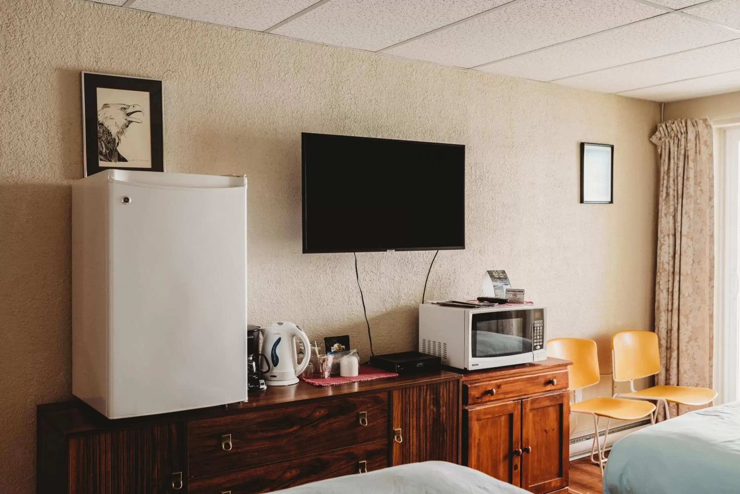 TV and multimedia in The Oceanfront Hotel