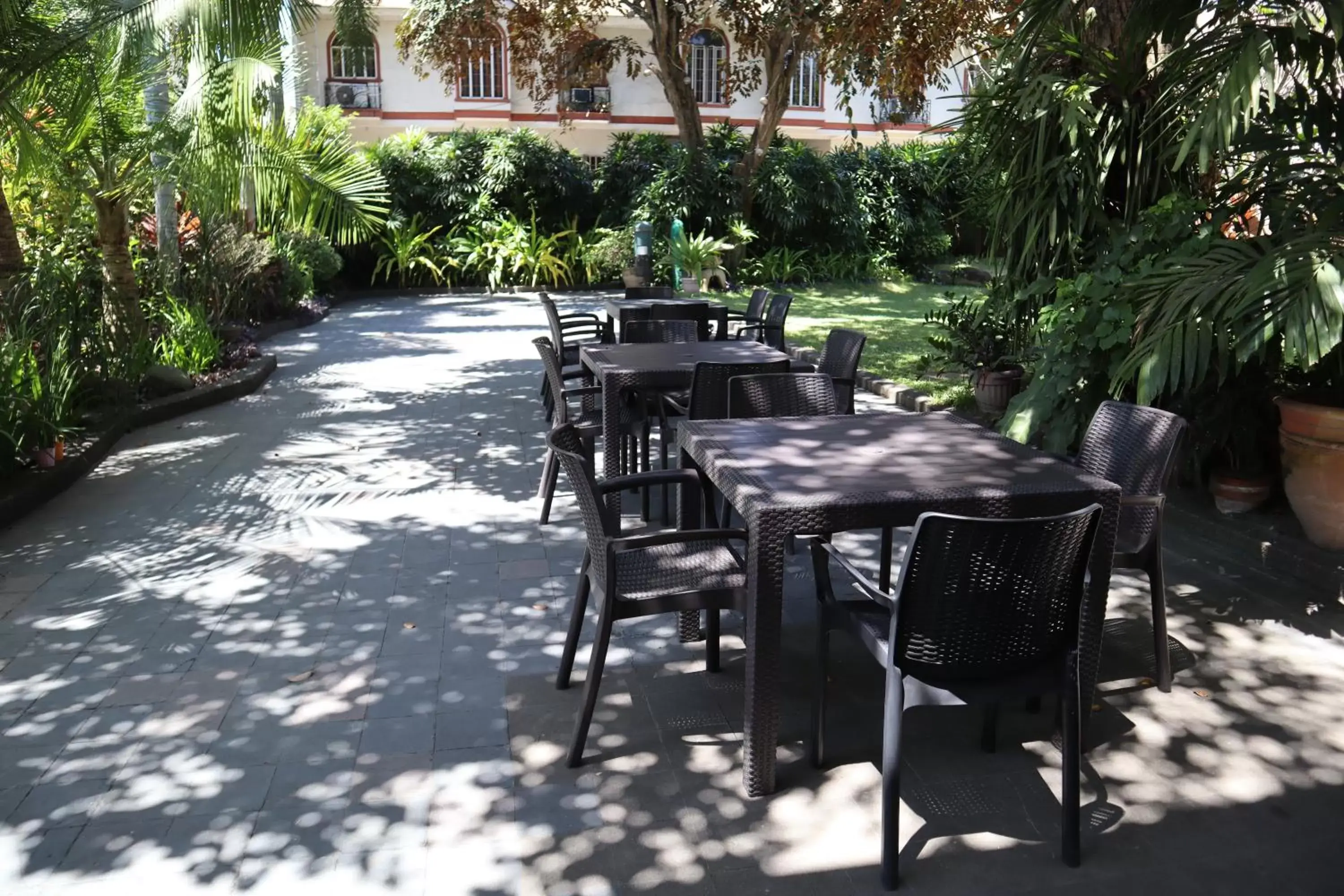 Garden view, Restaurant/Places to Eat in Domicilio Lorenzo