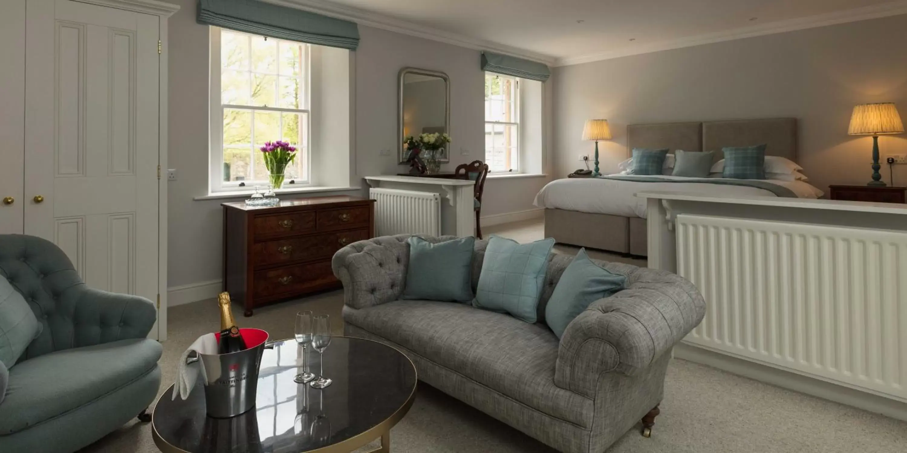 Seating Area in Farlam Hall Hotel & Restaurant