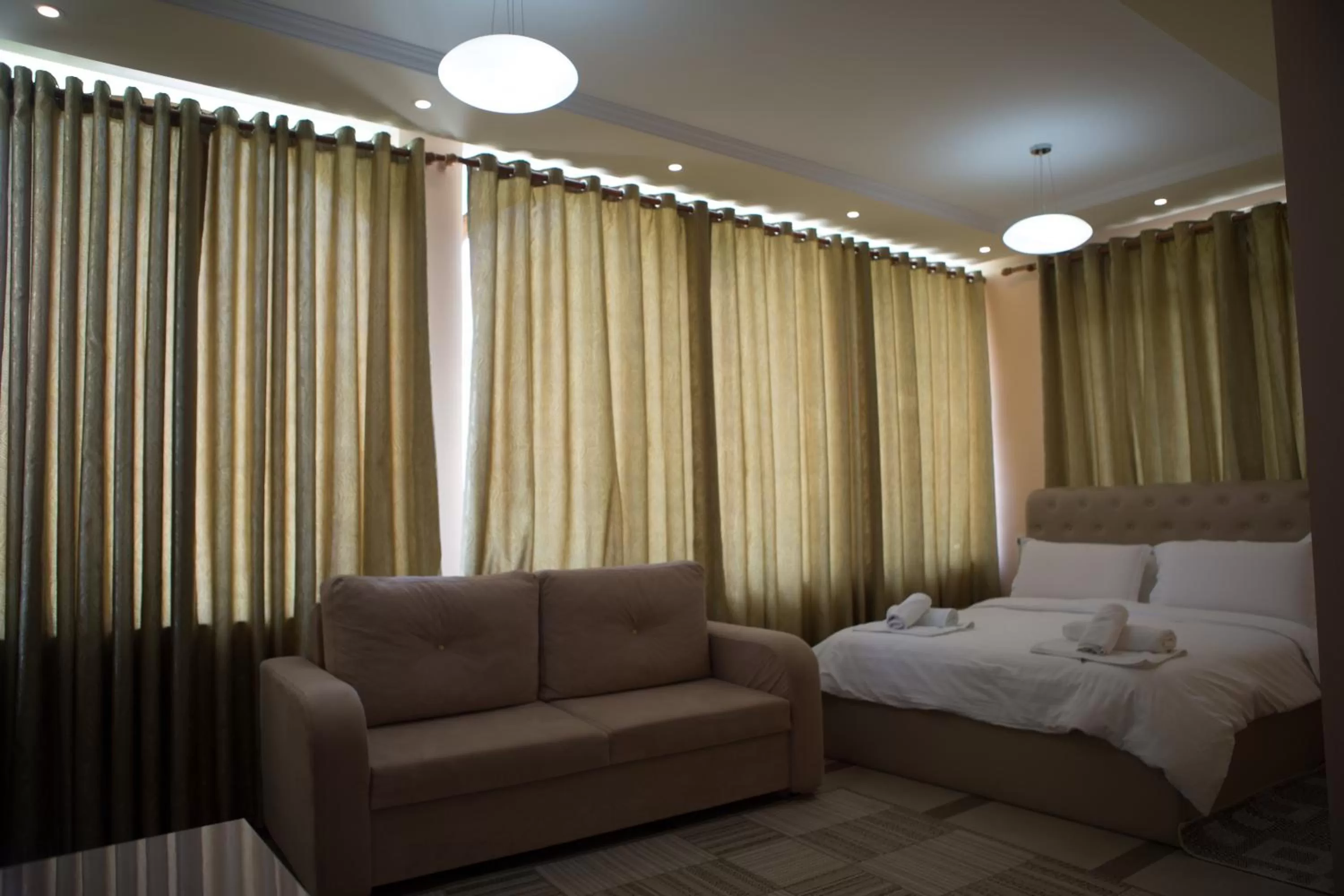 Photo of the whole room, Bed in Buna Park Hotel