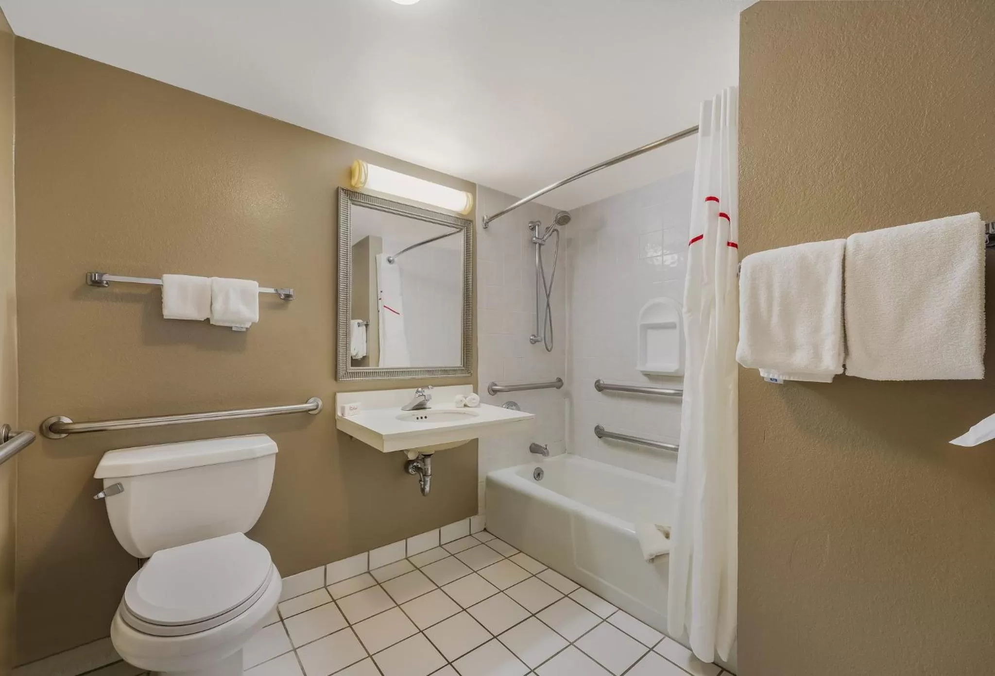 Bathroom in Red Roof Inn Painted Post