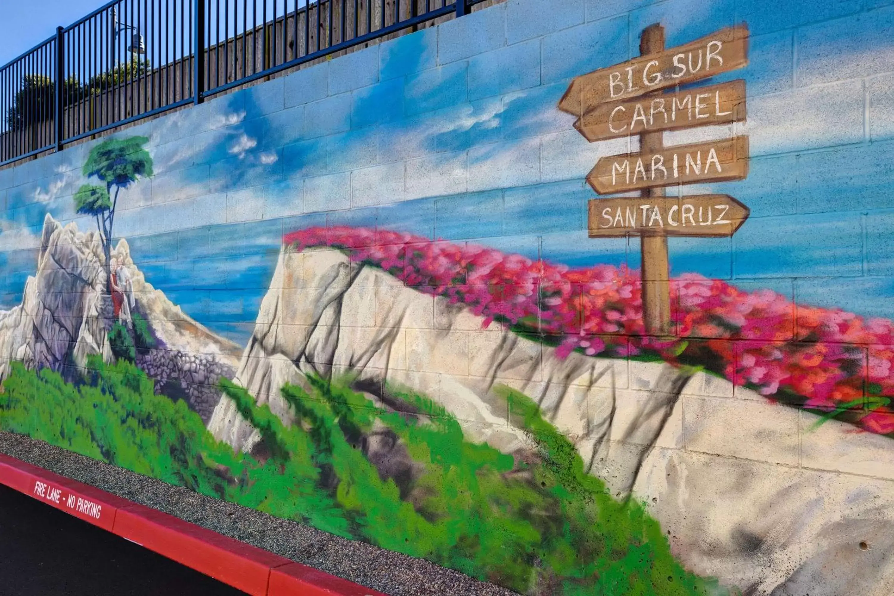 Property building in Hampton Inn & Suites Marina Property building in Hampton Inn & Suites Marina