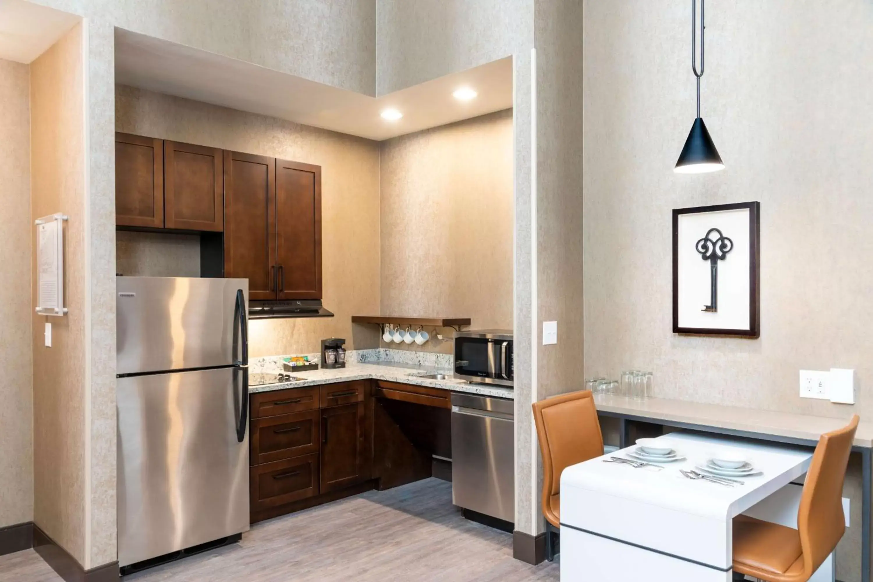 Kitchen or kitchenette, Kitchen/Kitchenette in Homewood Suites by Hilton Indianapolis Downtown