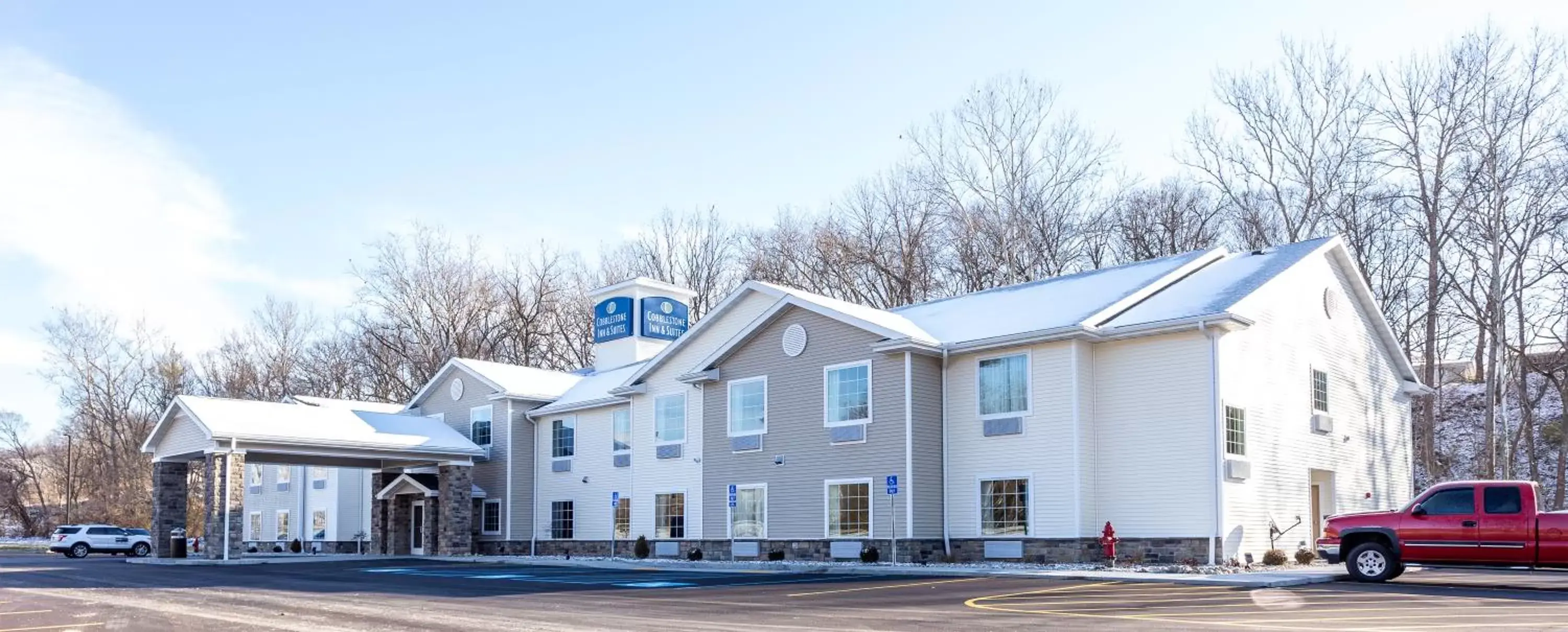 Facade/entrance, Winter in Cobblestone Inn & Suites - Brookville