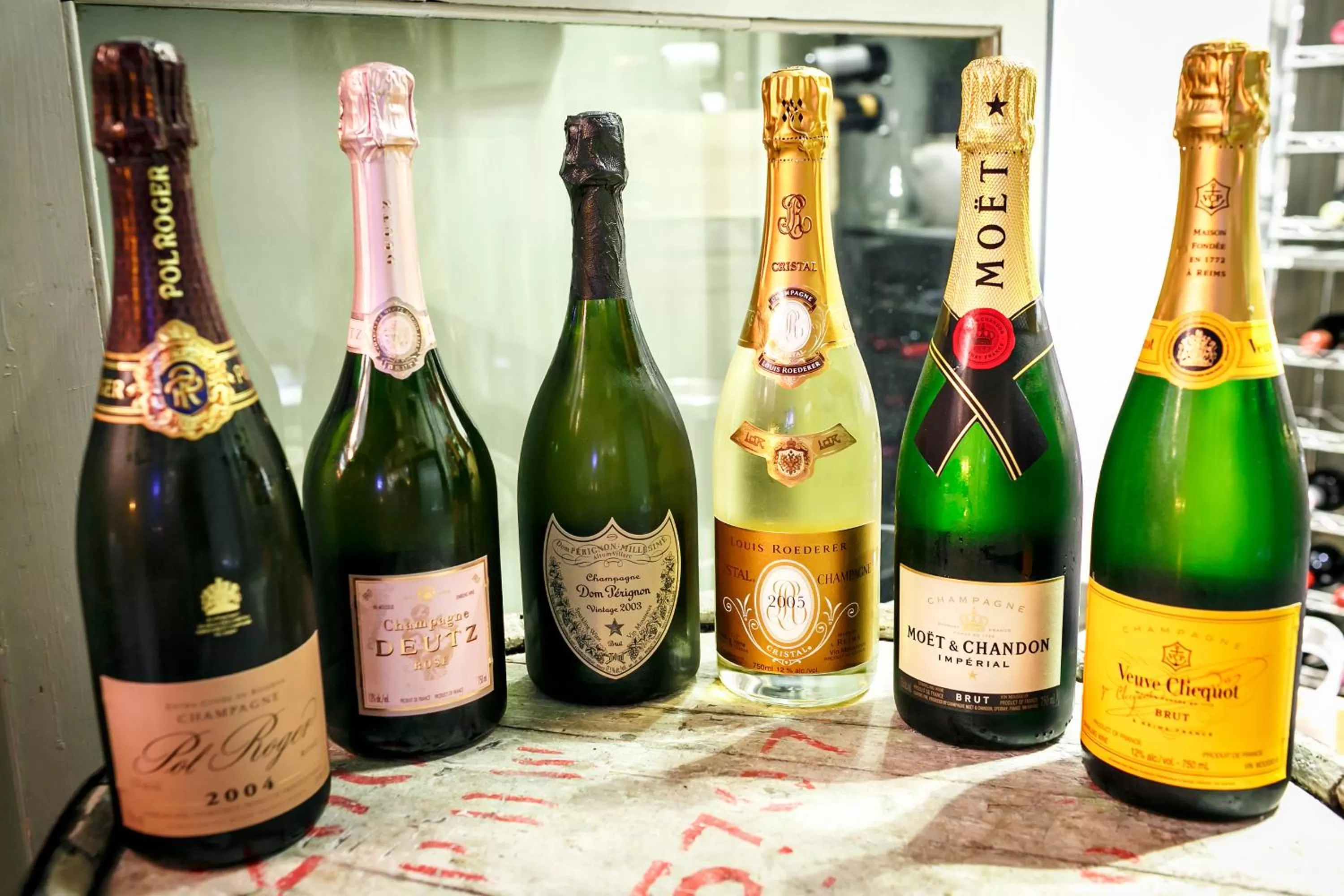 Alcoholic drinks in Blue on Water