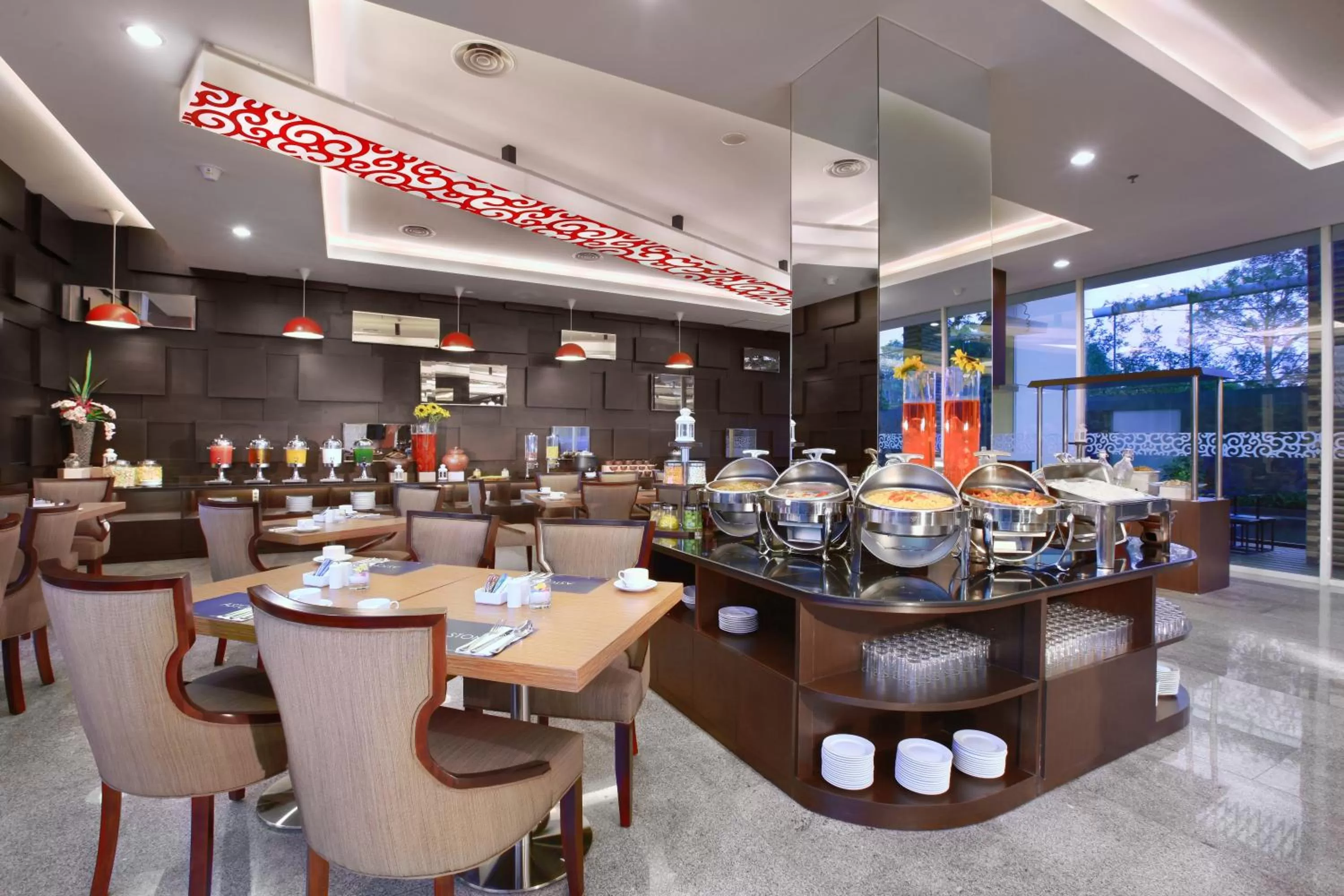 Restaurant/places to eat in Aston Lampung City Hotel