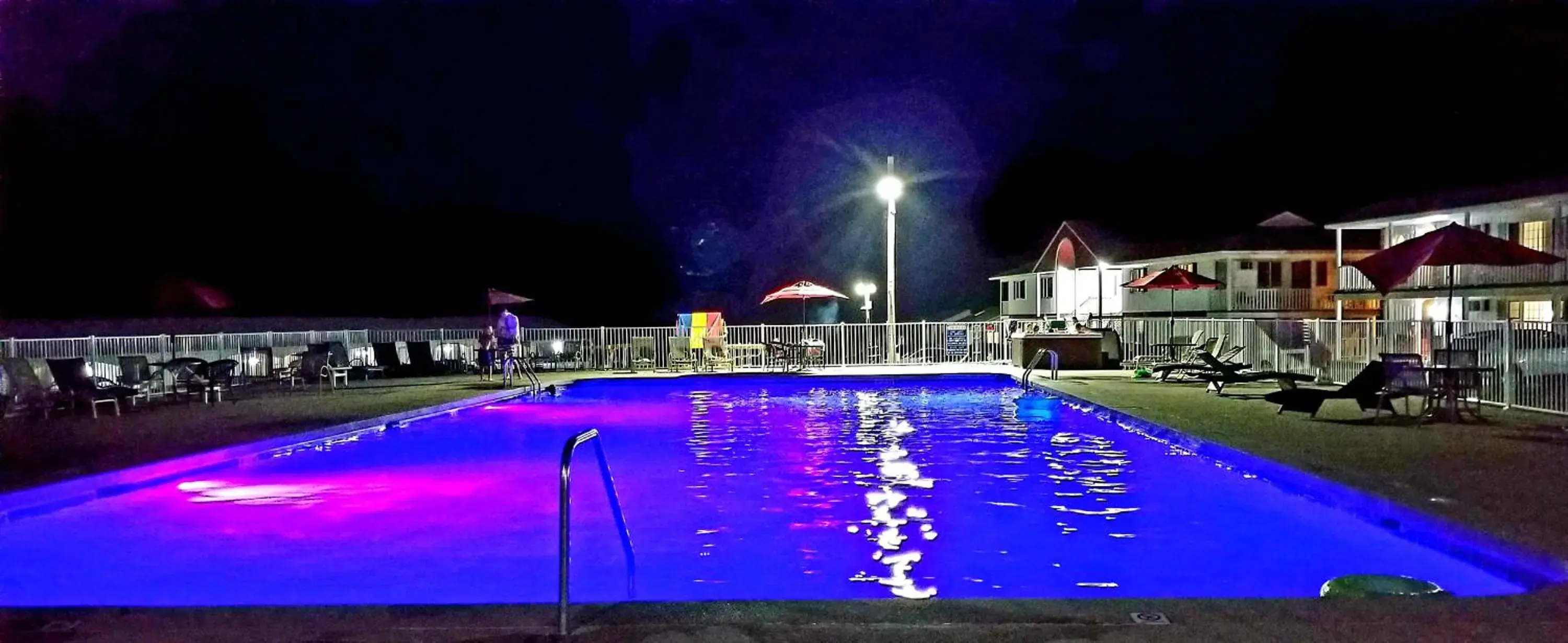 Swimming Pool in Ogunquit Tides